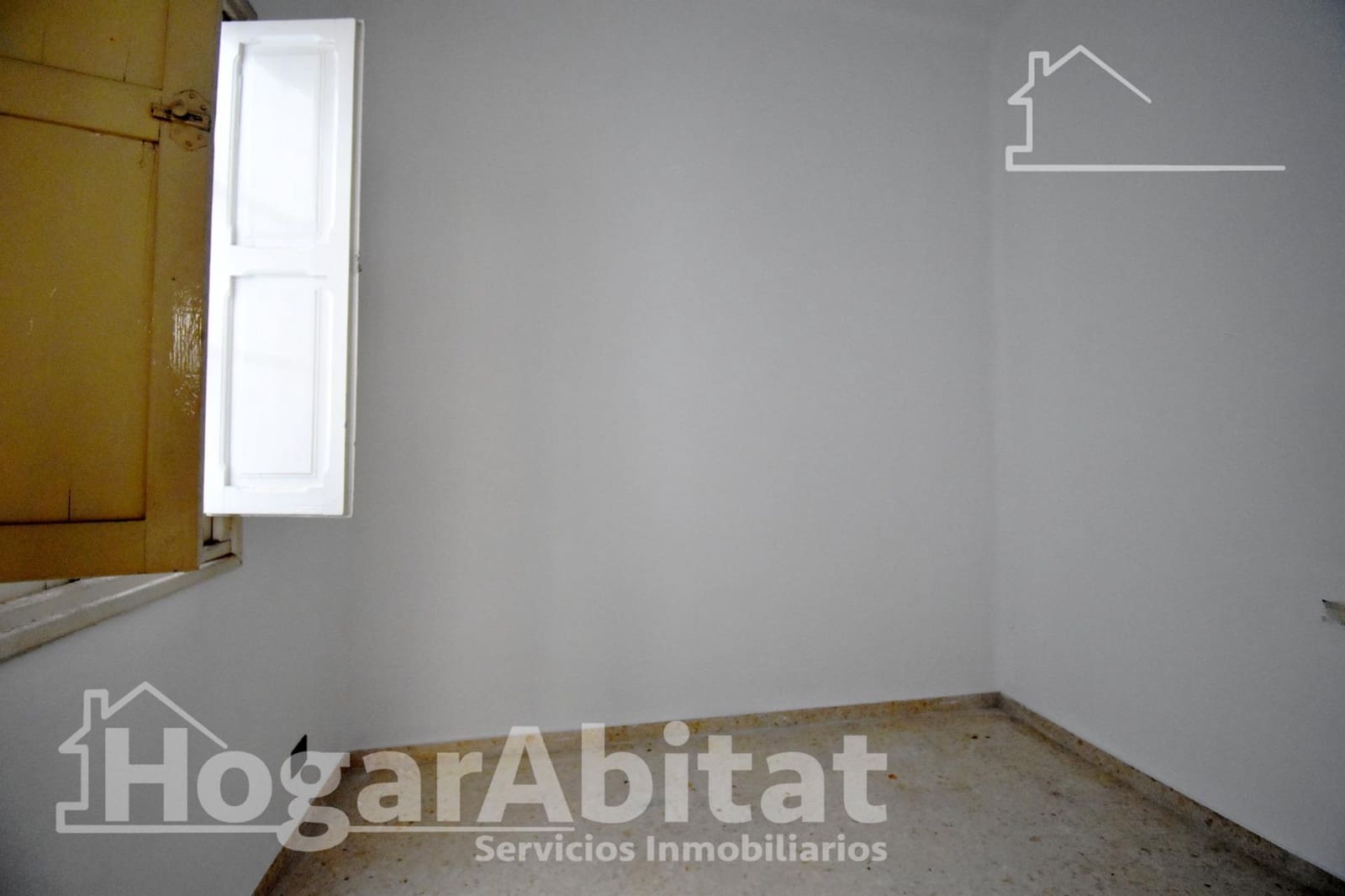 5 bedroom Flat for sale in Gandia - € 215,000 (Ref: 9843445)