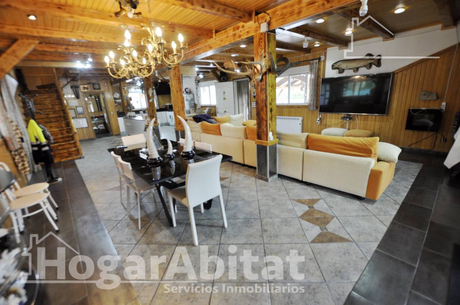 3 bedroom Villa for sale in Montserrat with garage - € 419,000 (Ref: 9843457)