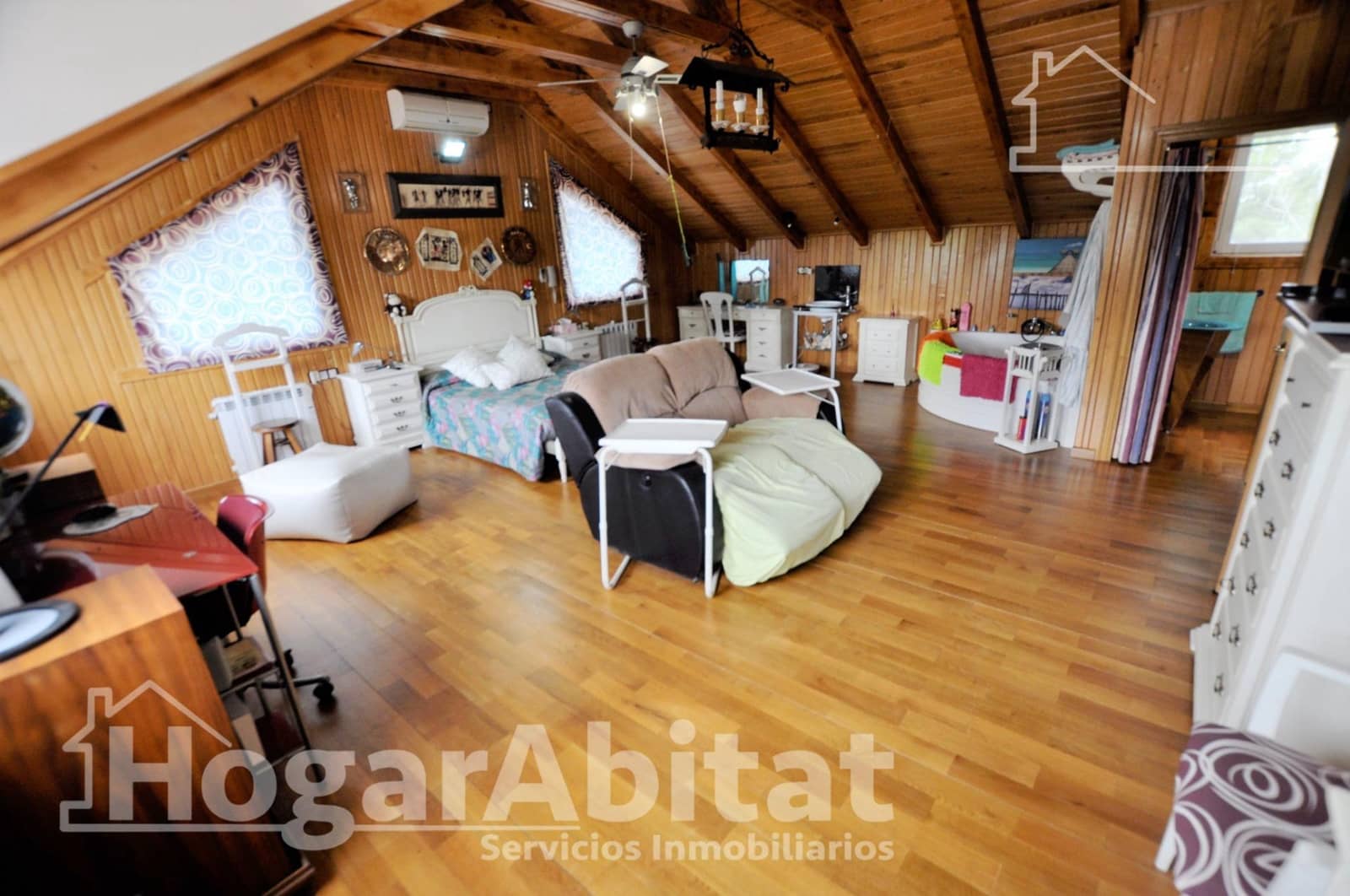 3 bedroom Villa for sale in Montserrat with garage - € 419,000 (Ref: 9843457)