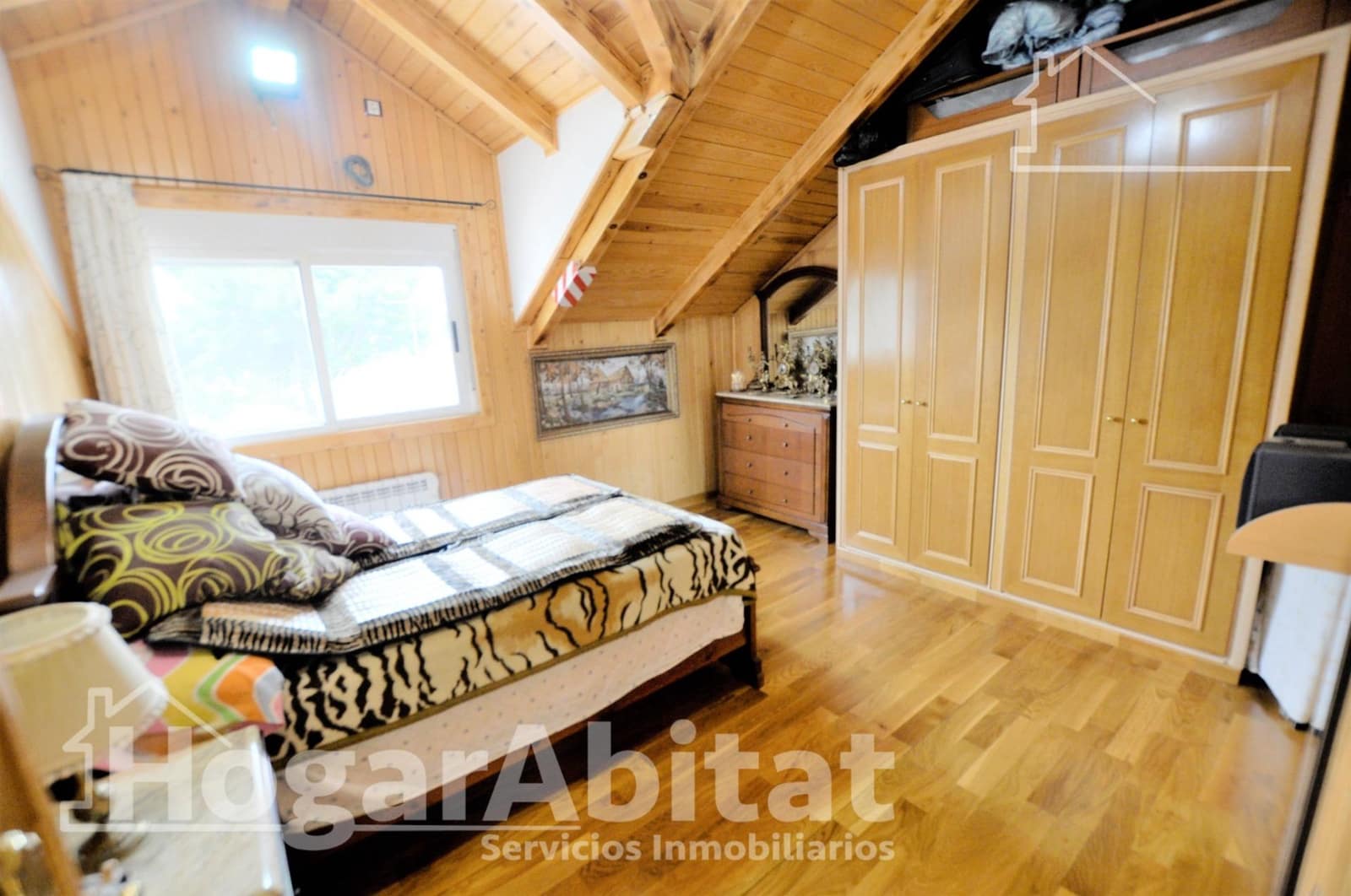 3 bedroom Villa for sale in Montserrat with garage - € 419,000 (Ref: 9843457)
