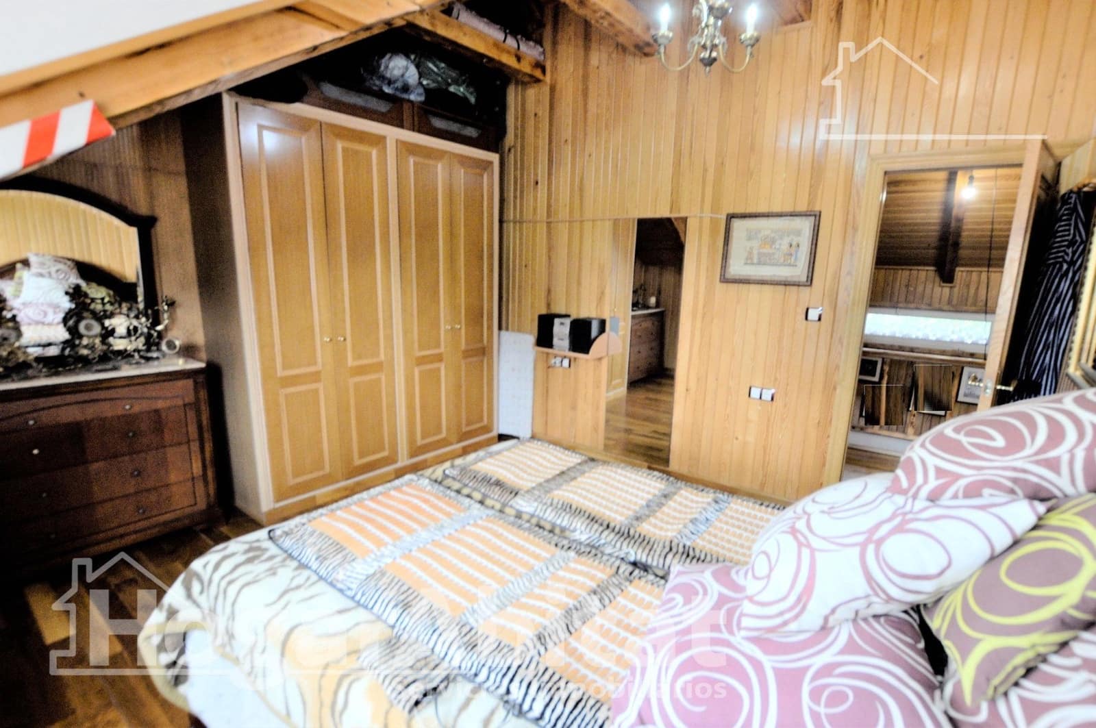 3 bedroom Villa for sale in Montserrat with garage - € 419,000 (Ref: 9843457)