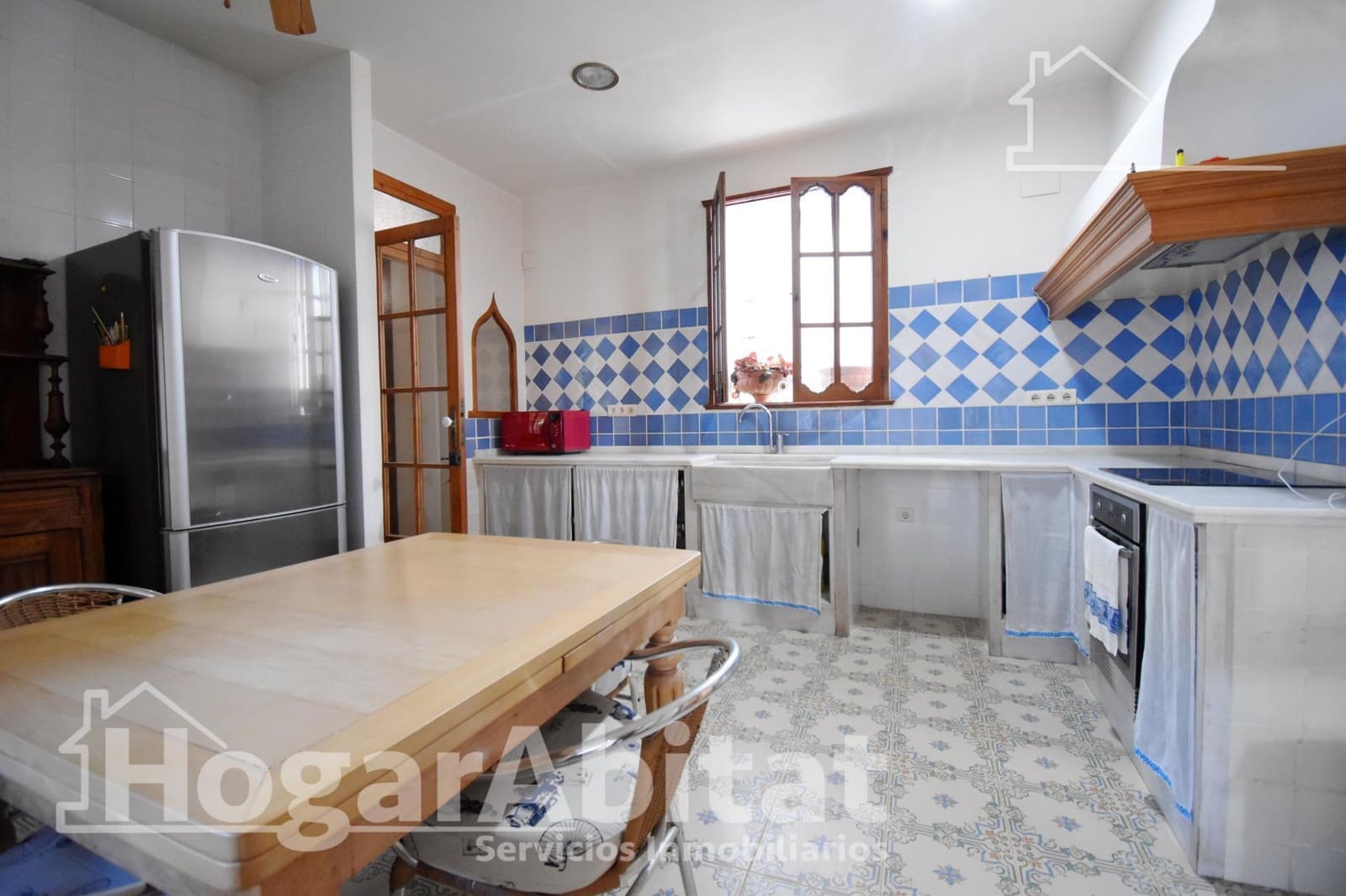 5 bedroom Townhouse for sale in Palma de Gandia - € 330,000 (Ref: 9843461)