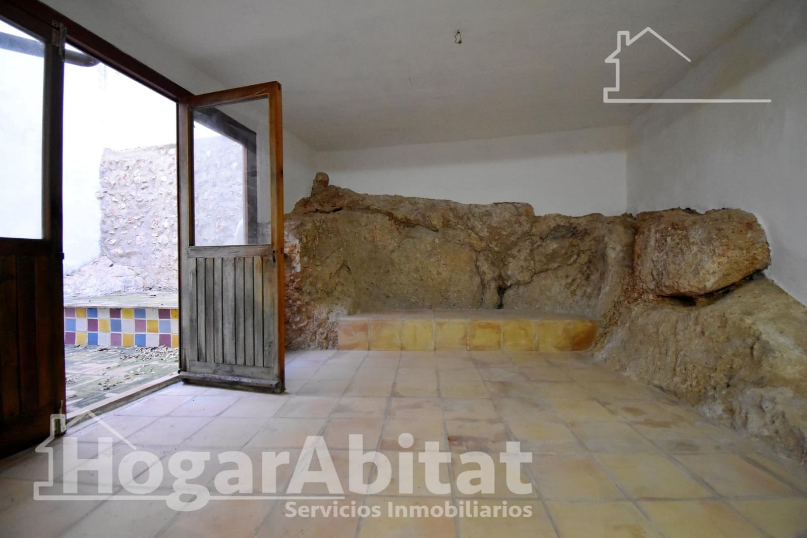 5 bedroom Townhouse for sale in Palma de Gandia - € 330,000 (Ref: 9843461)