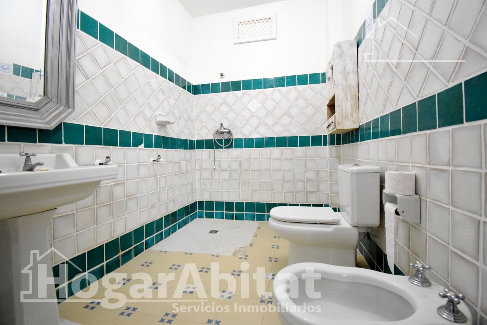 5 bedroom Townhouse for sale in Palma de Gandia - € 330,000 (Ref: 9843461)