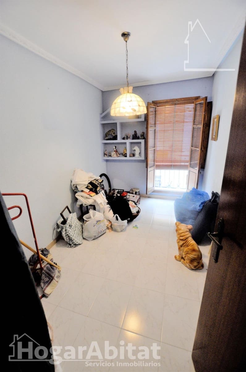 5 bedroom Townhouse for sale in Rafelbunyol with garage - € 225,000 (Ref: 9846296)