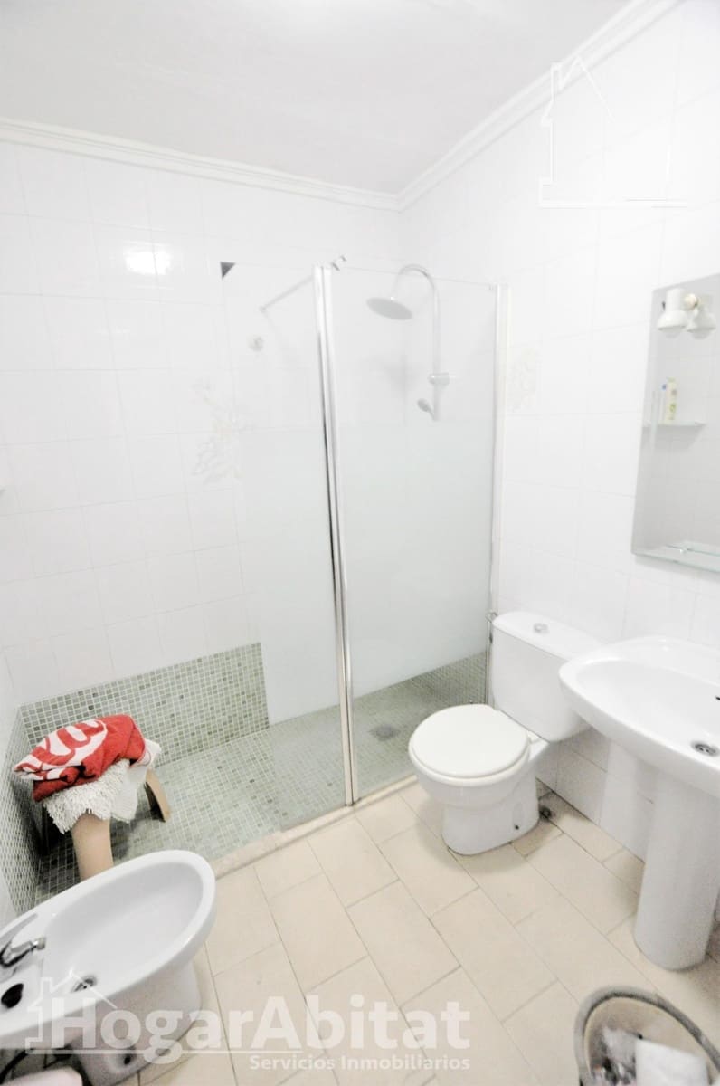 5 bedroom Townhouse for sale in Rafelbunyol with garage - € 225,000 (Ref: 9846296)