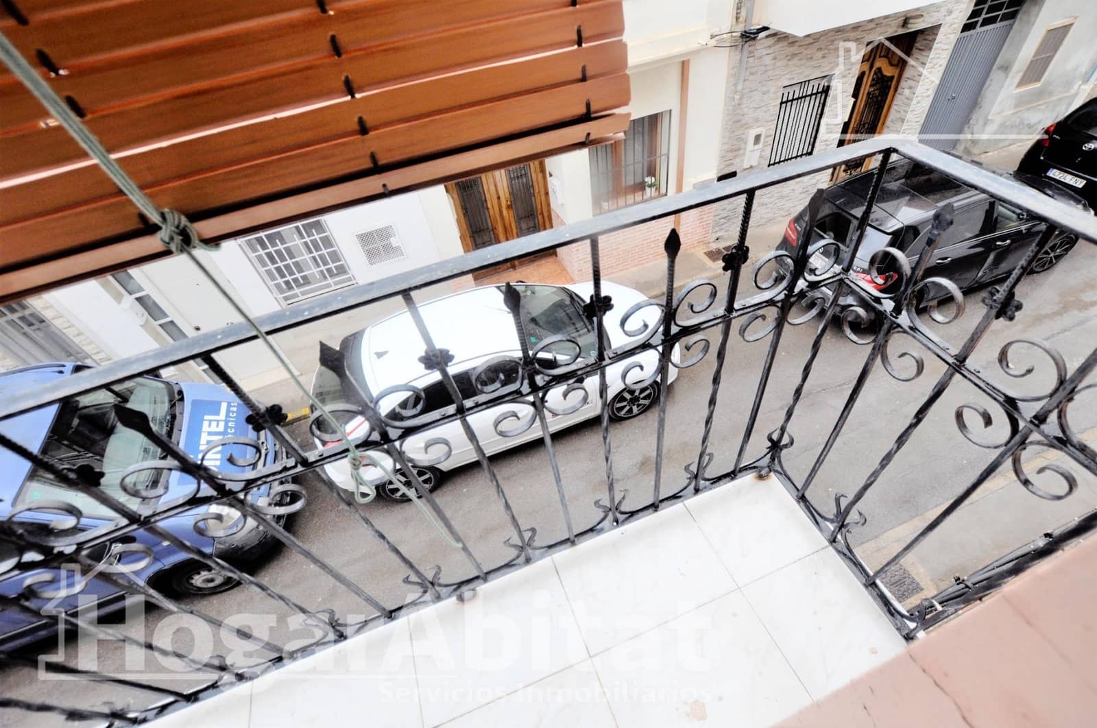 5 bedroom Townhouse for sale in Rafelbunyol with garage - € 225,000 (Ref: 9846296)
