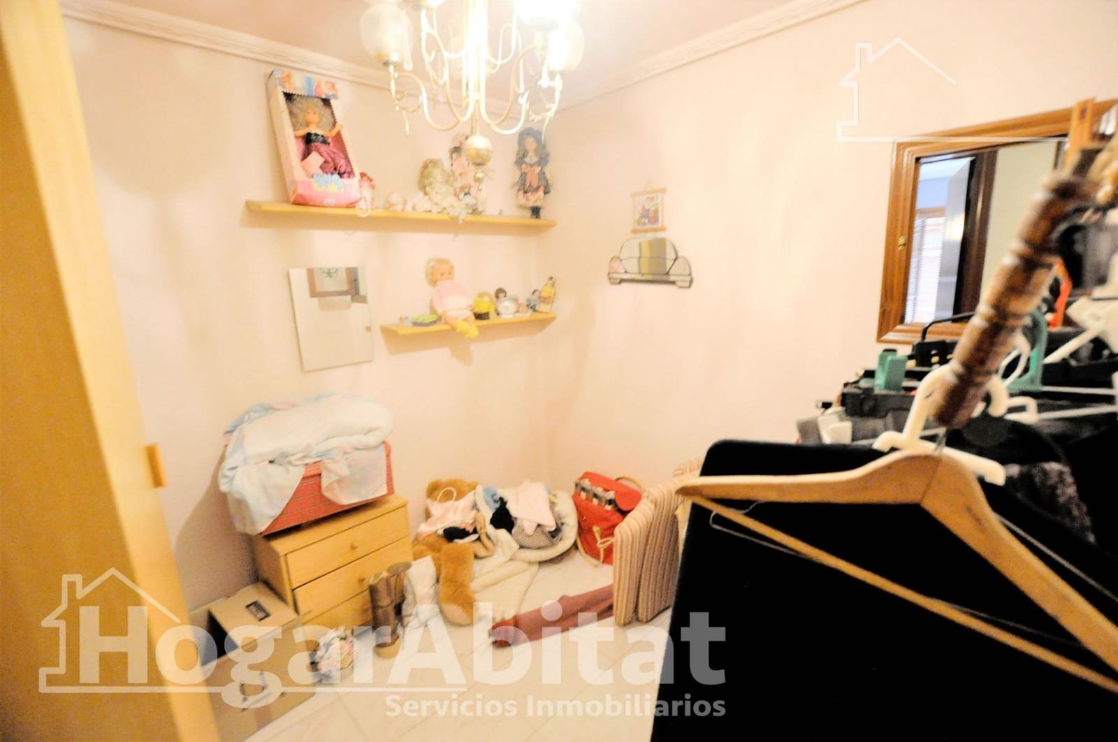 5 bedroom Townhouse for sale in Rafelbunyol with garage - € 225,000 (Ref: 9846296)