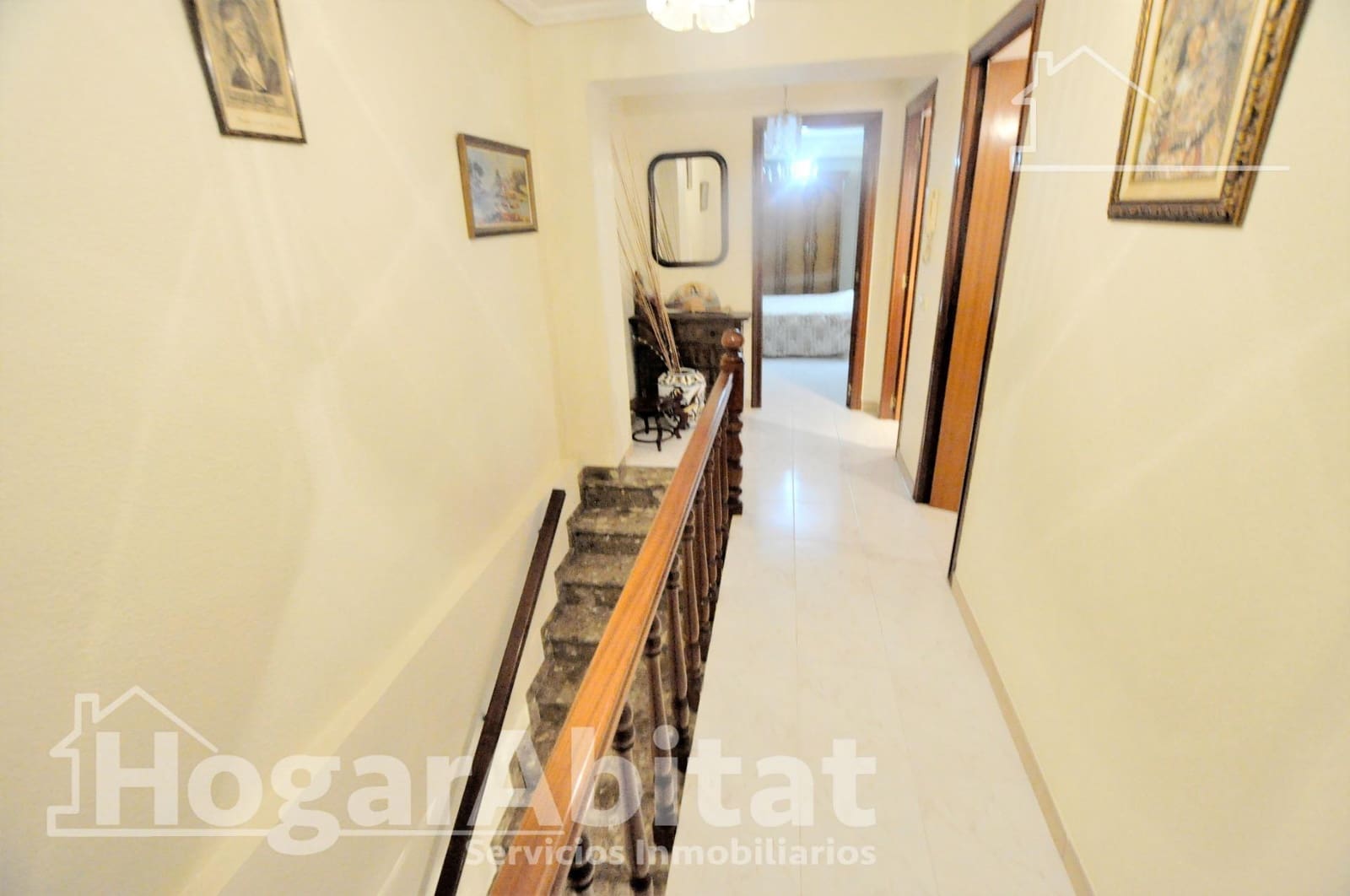 5 bedroom Townhouse for sale in Rafelbunyol with garage - € 225,000 (Ref: 9846296)
