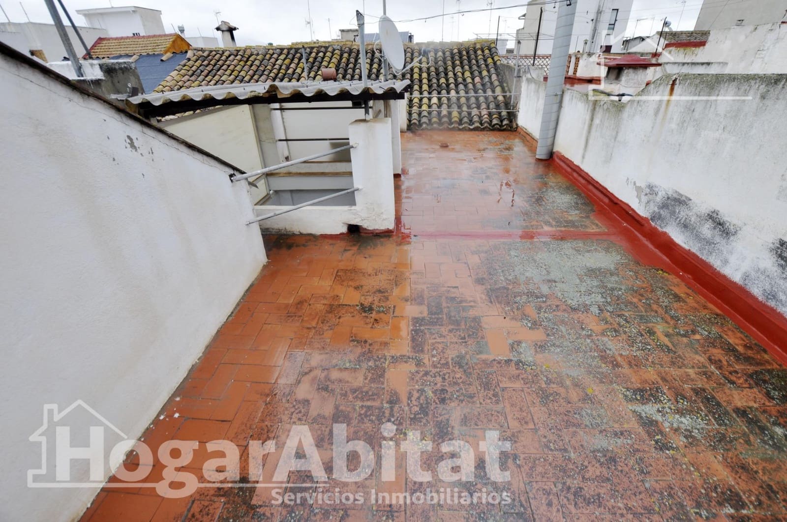 5 bedroom Townhouse for sale in Rafelbunyol with garage - € 225,000 (Ref: 9846296)