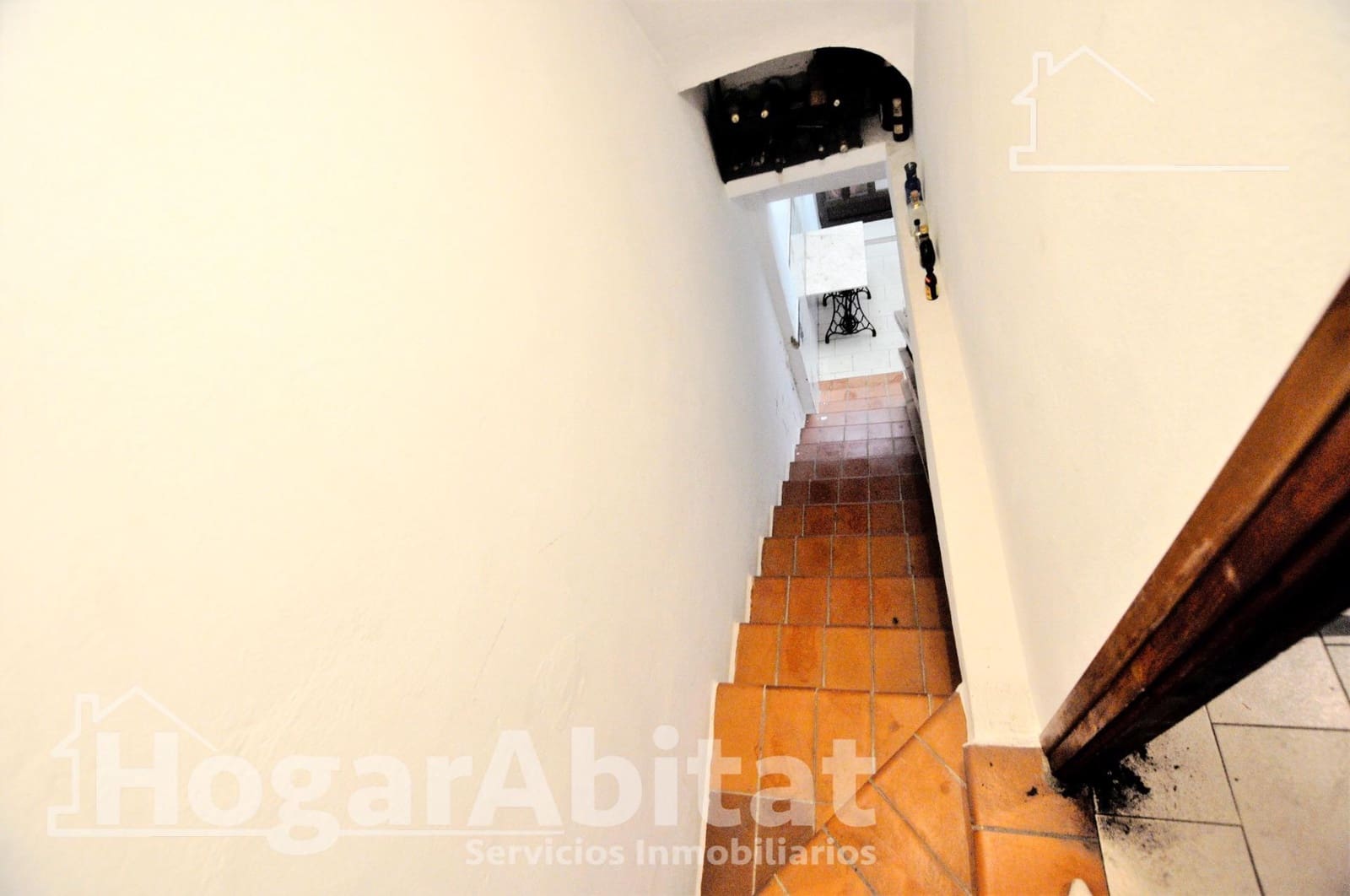 5 bedroom Townhouse for sale in Rafelbunyol with garage - € 225,000 (Ref: 9846296)