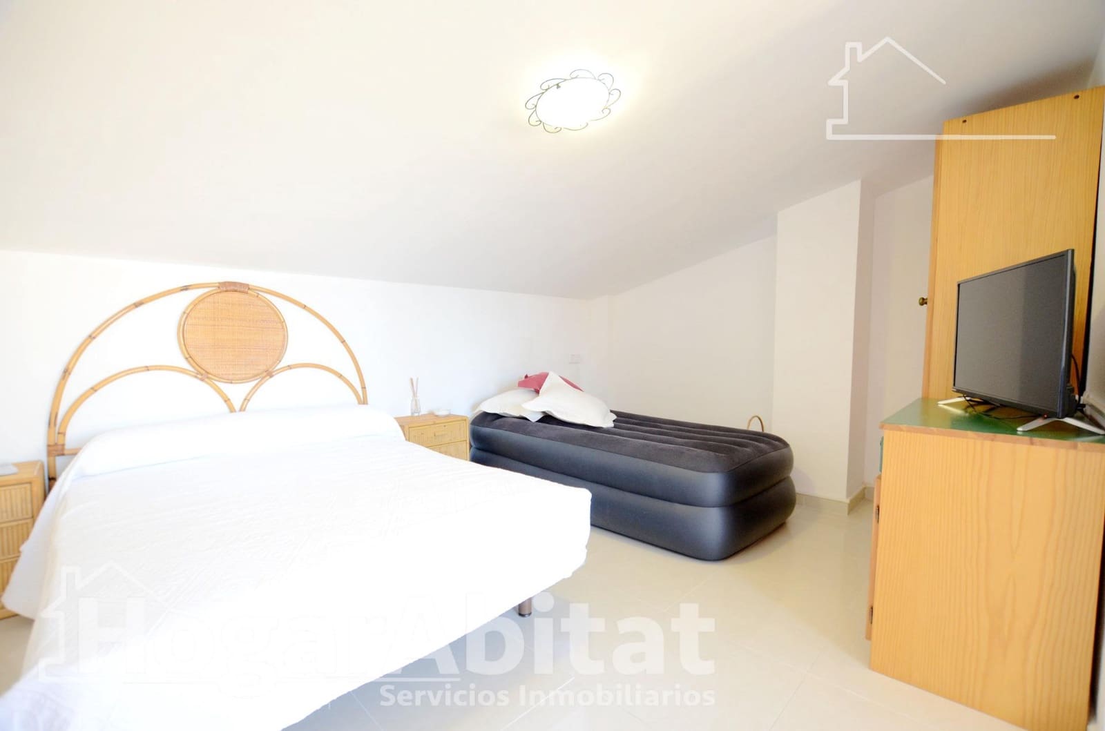 3 bedroom Penthouse for sale in Miramar with pool garage - € 289,000 (Ref: 9849427)