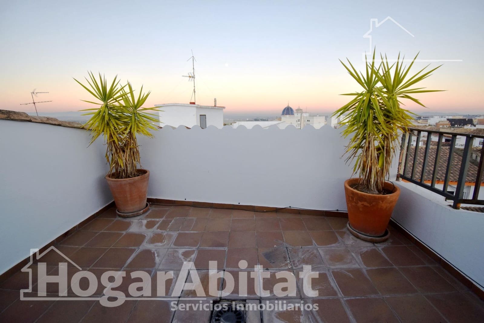 3 Zimmer Reihenhaus zu verkaufen in Chiva mit Garage - 299.999 € (Ref: 9849436)