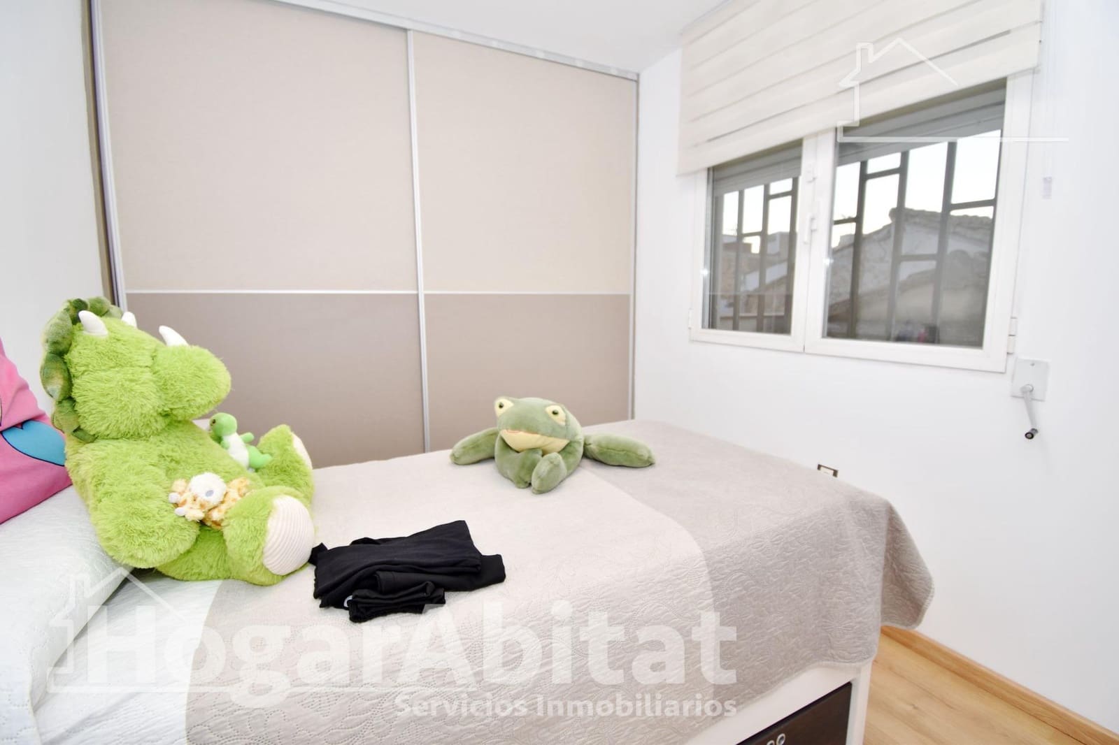 3 Zimmer Reihenhaus zu verkaufen in Chiva mit Garage - 299.999 € (Ref: 9849436)