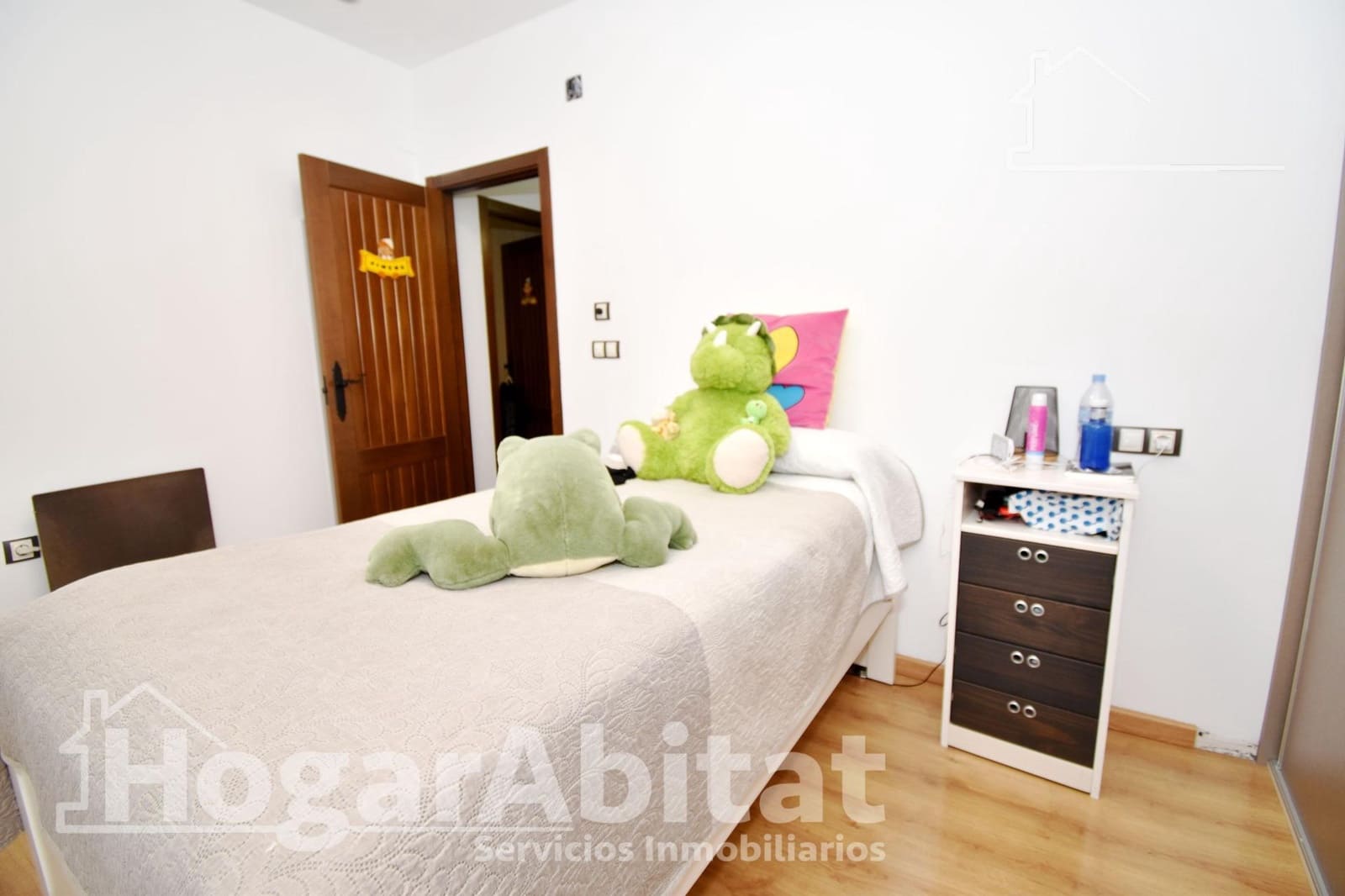 3 Zimmer Reihenhaus zu verkaufen in Chiva mit Garage - 299.999 € (Ref: 9849436)