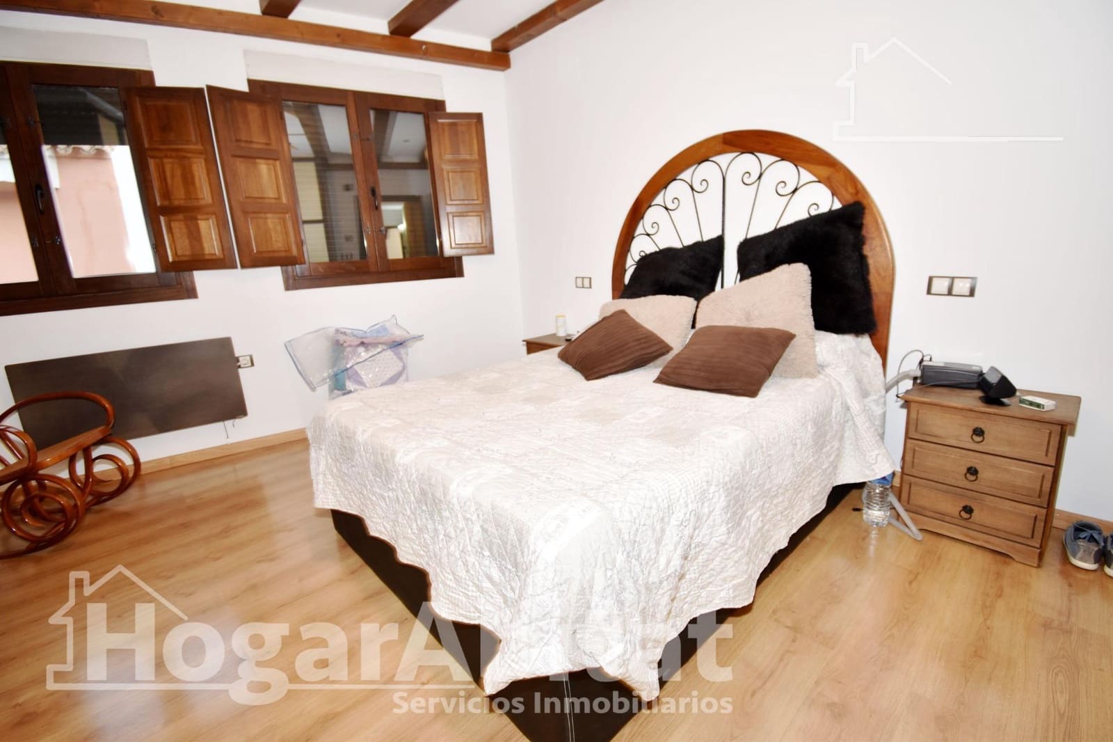 3 Zimmer Reihenhaus zu verkaufen in Chiva mit Garage - 299.999 € (Ref: 9849436)