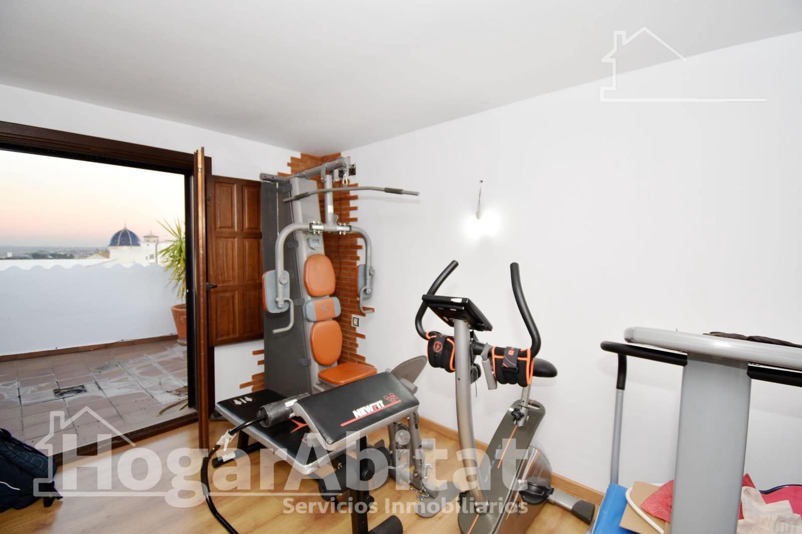3 Zimmer Reihenhaus zu verkaufen in Chiva mit Garage - 299.999 € (Ref: 9849436)