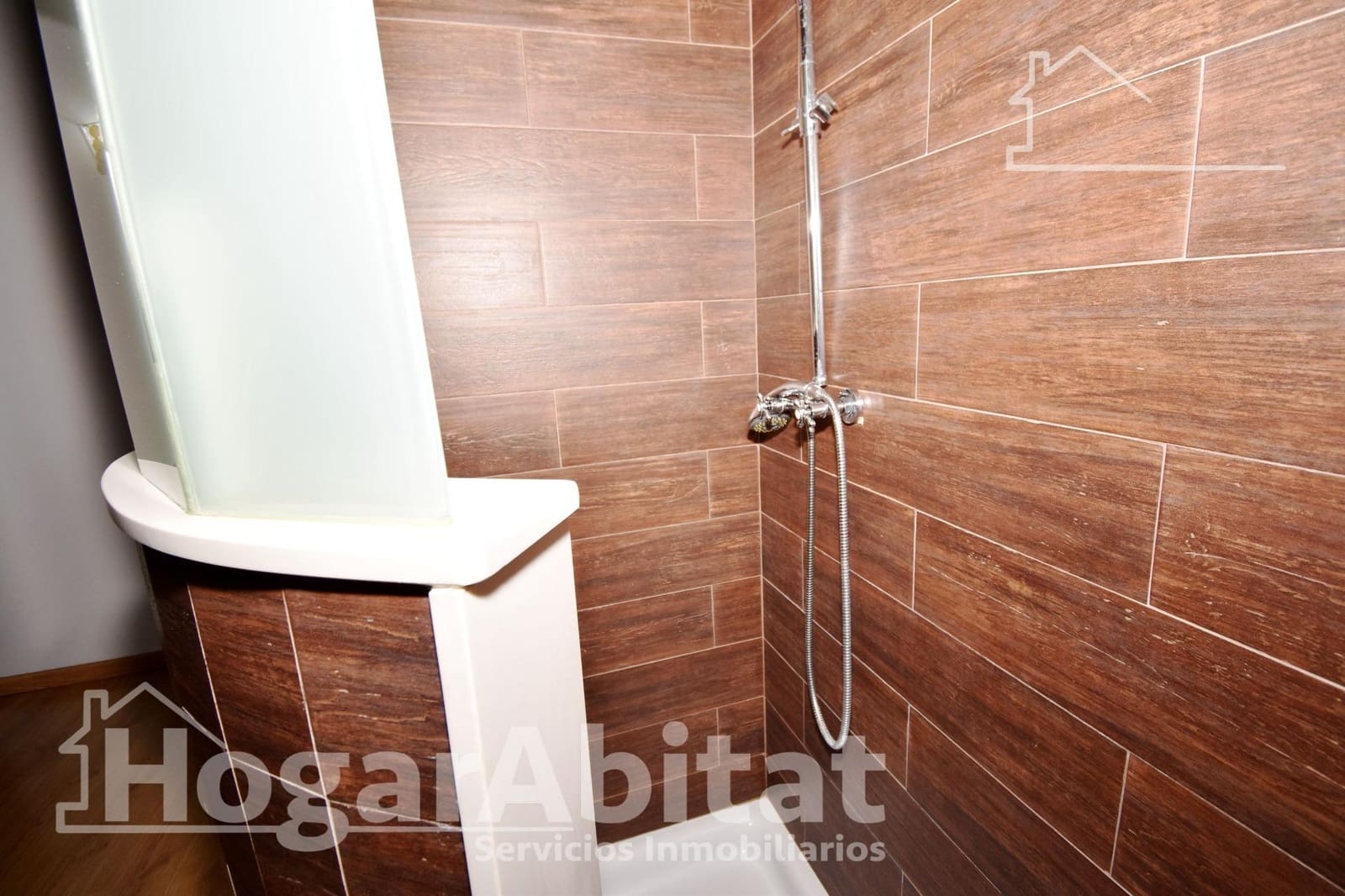 3 Zimmer Reihenhaus zu verkaufen in Chiva mit Garage - 299.999 € (Ref: 9849436)