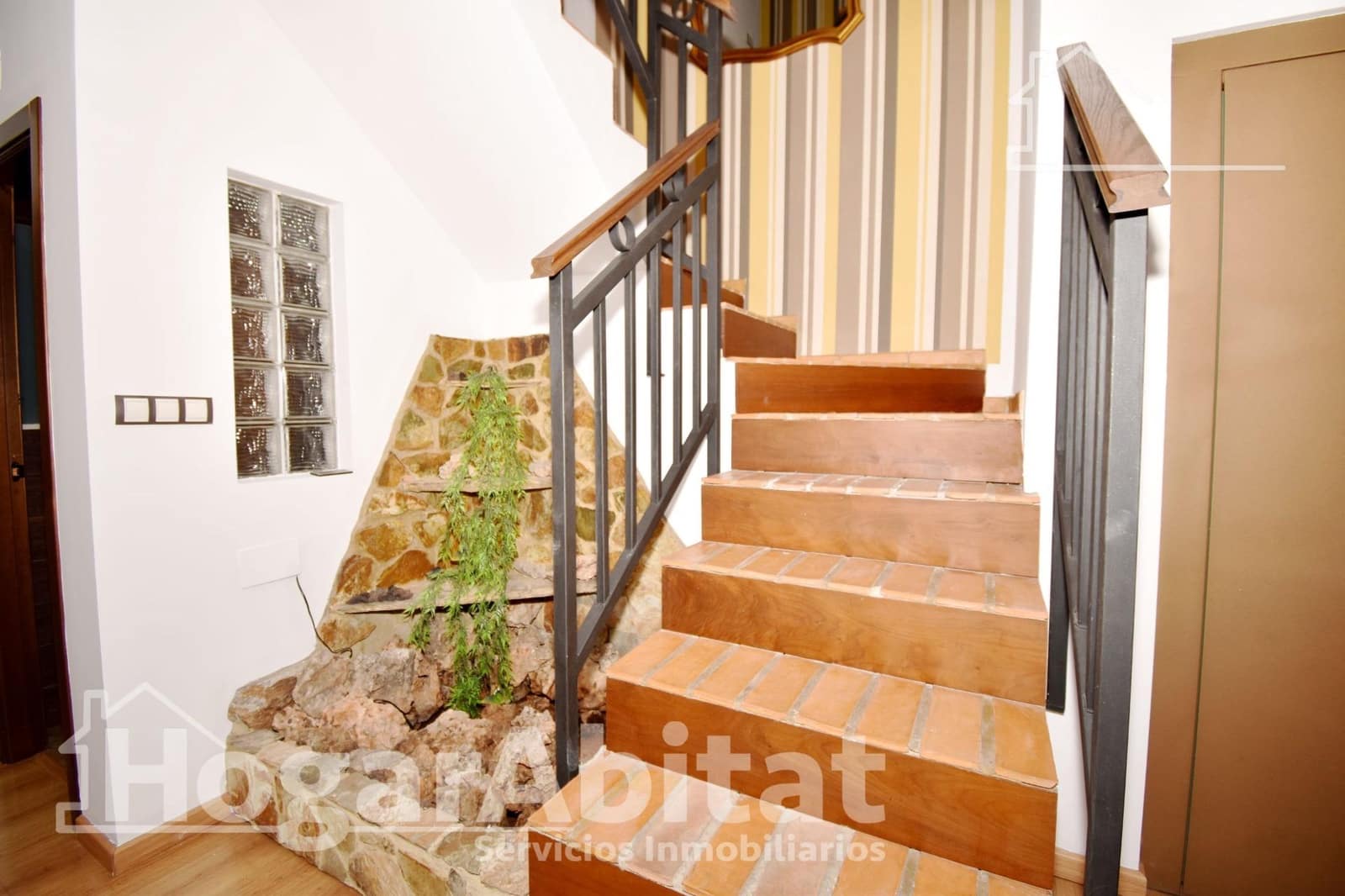 3 Zimmer Reihenhaus zu verkaufen in Chiva mit Garage - 299.999 € (Ref: 9849436)