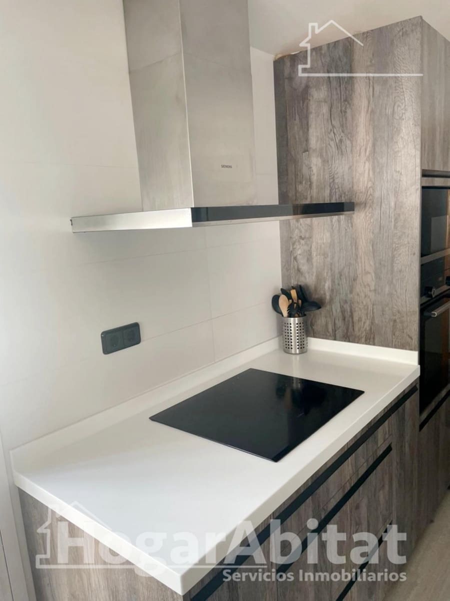 3 Zimmer Villa zu verkaufen in Chiva mit Pool Garage - 338.000 € (Ref: 9849437)