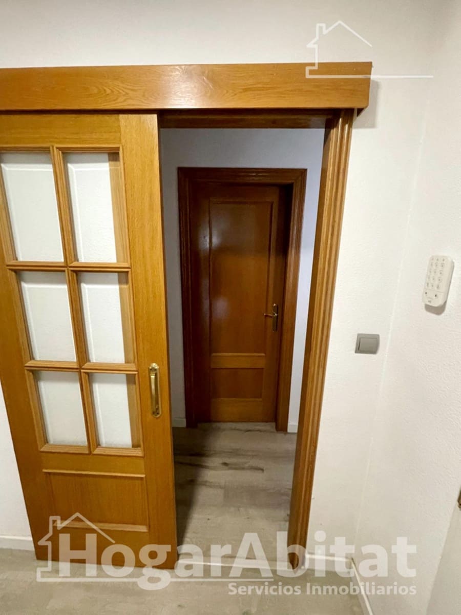 3 Zimmer Villa zu verkaufen in Chiva mit Pool Garage - 338.000 € (Ref: 9849437)