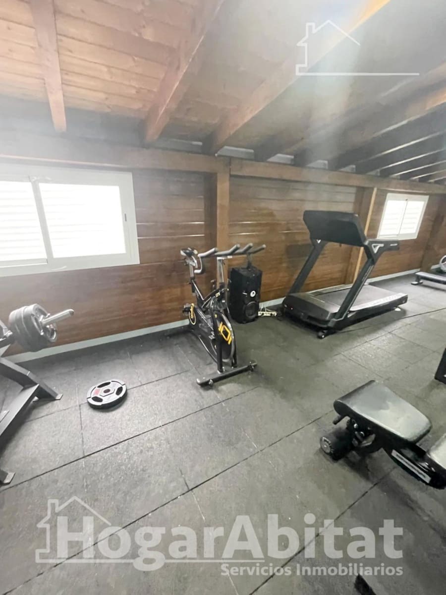 3 Zimmer Villa zu verkaufen in Chiva mit Pool Garage - 338.000 € (Ref: 9849437)