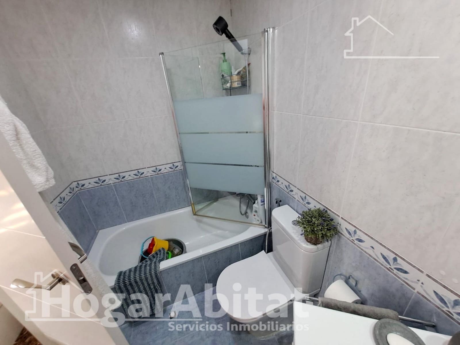 3 bedroom Flat for sale in Alaquas with pool garage - € 240,000 (Ref: 9849441)