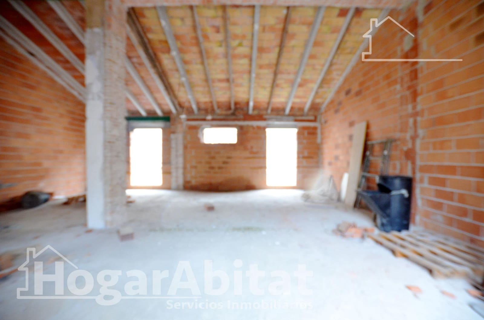 Townhouse for sale in Piles with garage - € 153,000 (Ref: 9849445)
