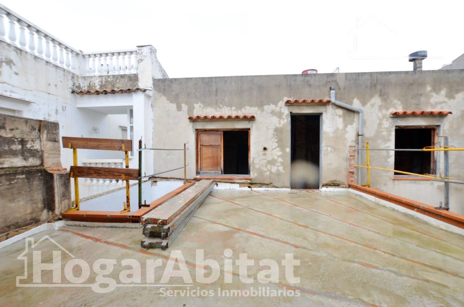 Townhouse for sale in Piles with garage - € 153,000 (Ref: 9849445)