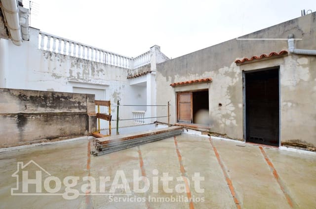 Byhus til salg i Piles med garage - € 153.000 (Ref: 9849445)