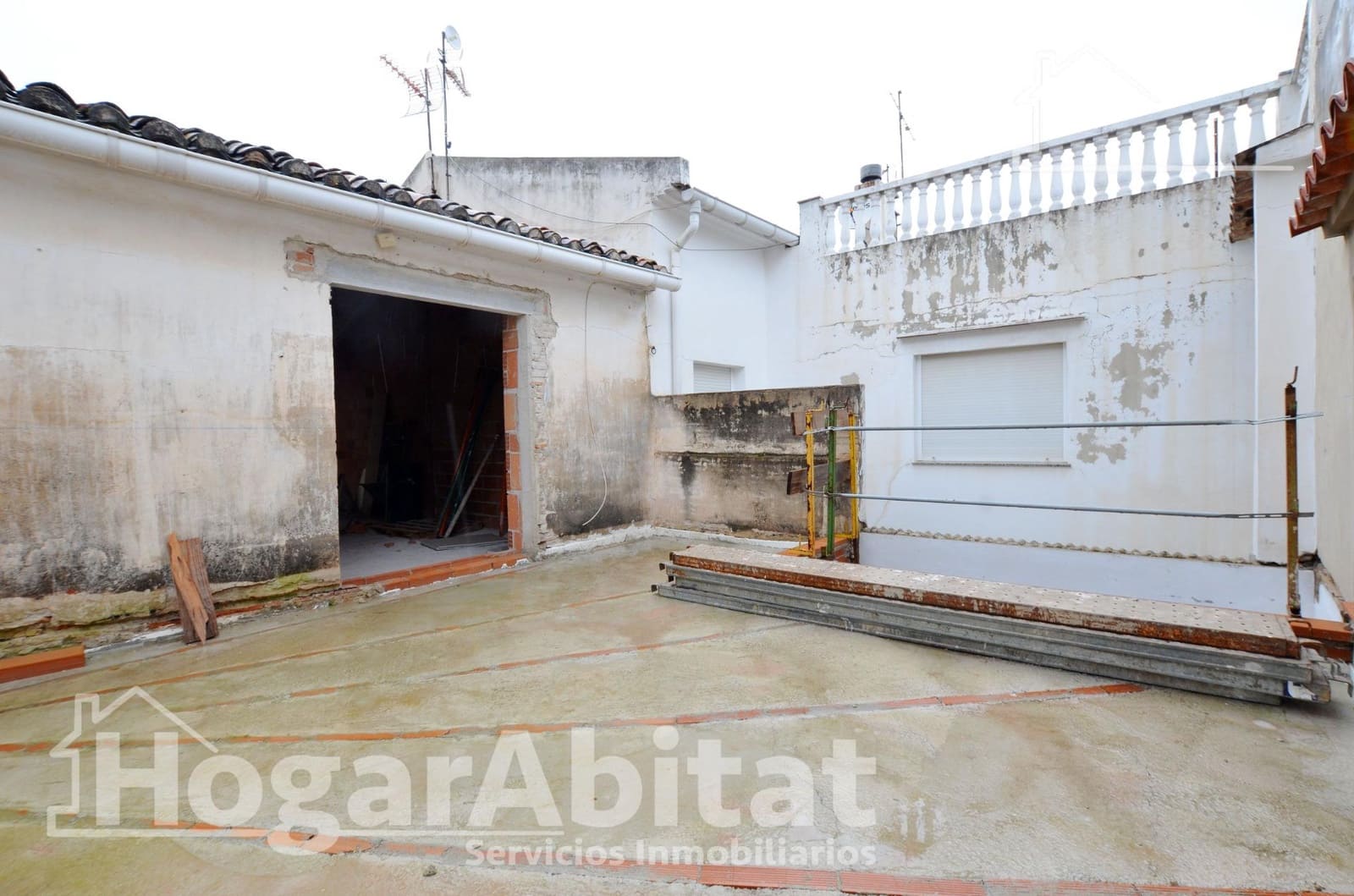 Townhouse for sale in Piles with garage - € 153,000 (Ref: 9849445)