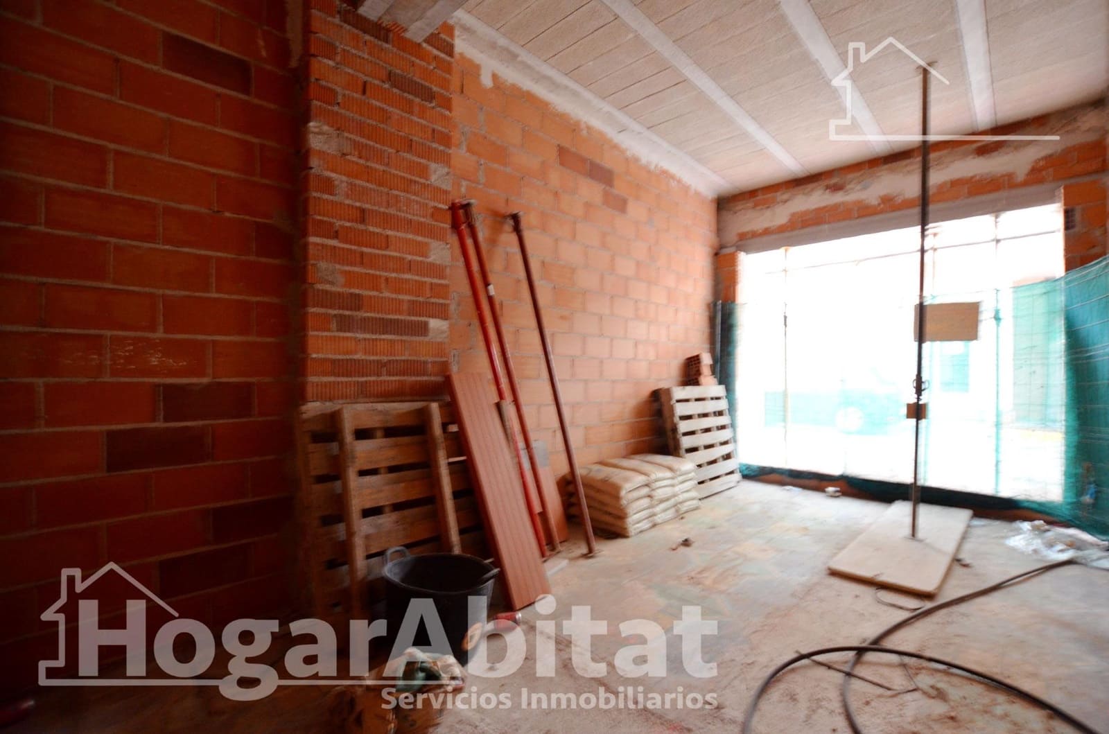 Townhouse for sale in Piles with garage - € 153,000 (Ref: 9849445)