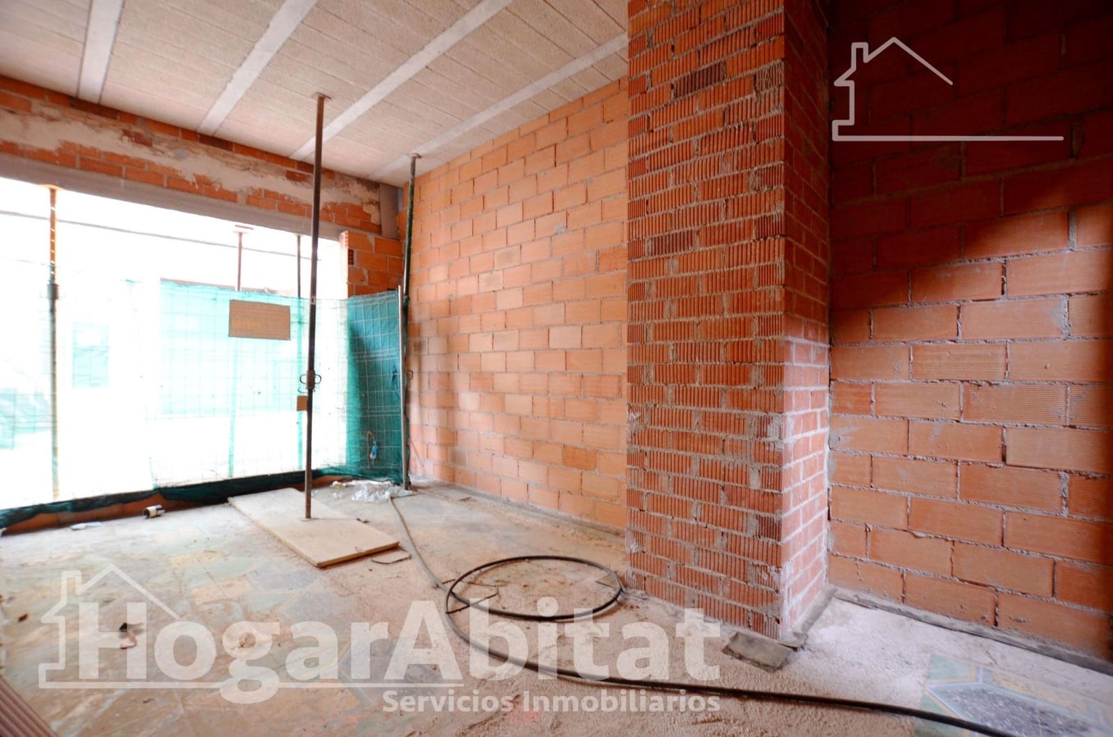 Townhouse for sale in Piles with garage - € 153,000 (Ref: 9849445)