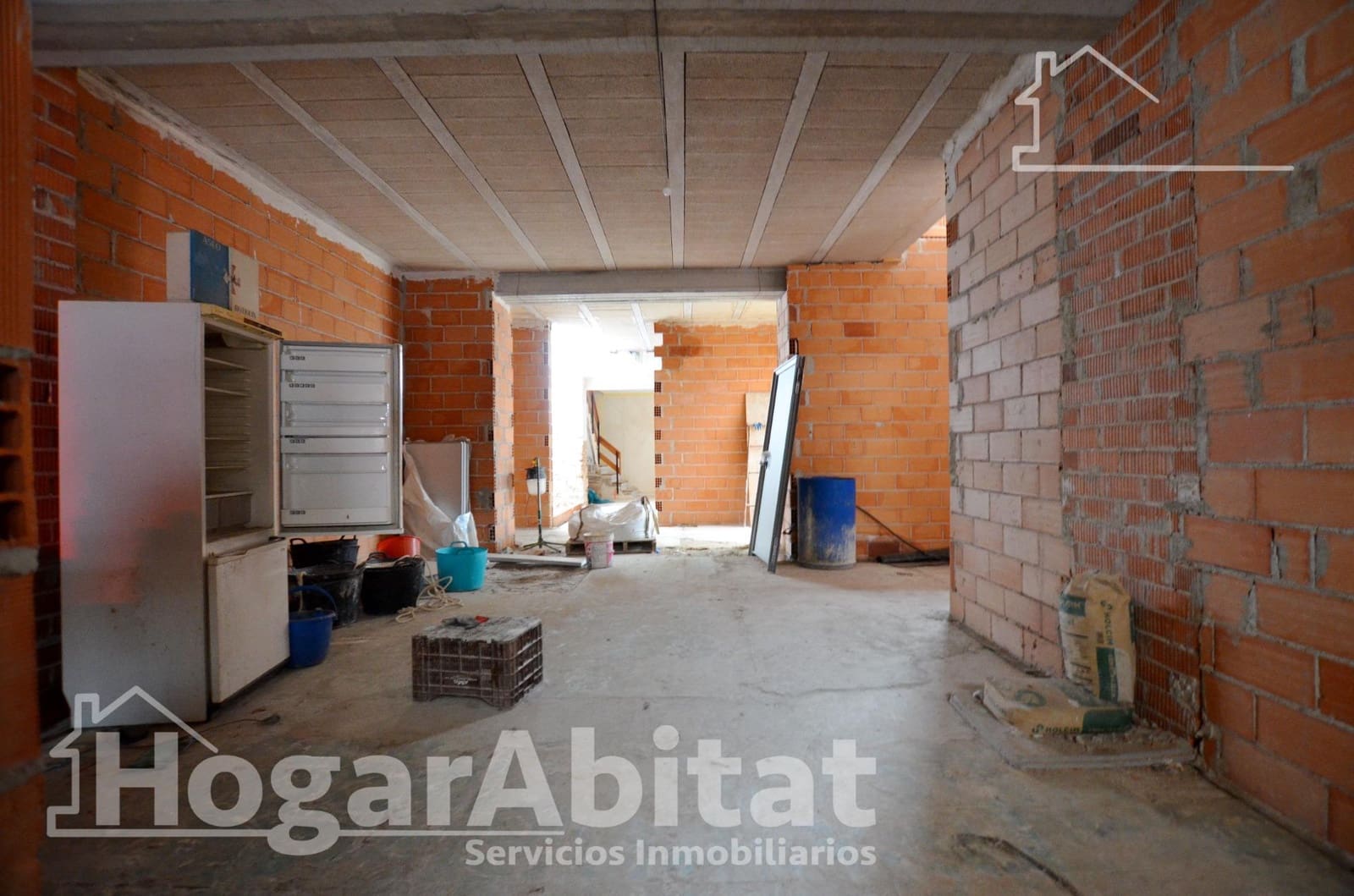 Townhouse for sale in Piles with garage - € 153,000 (Ref: 9849445)