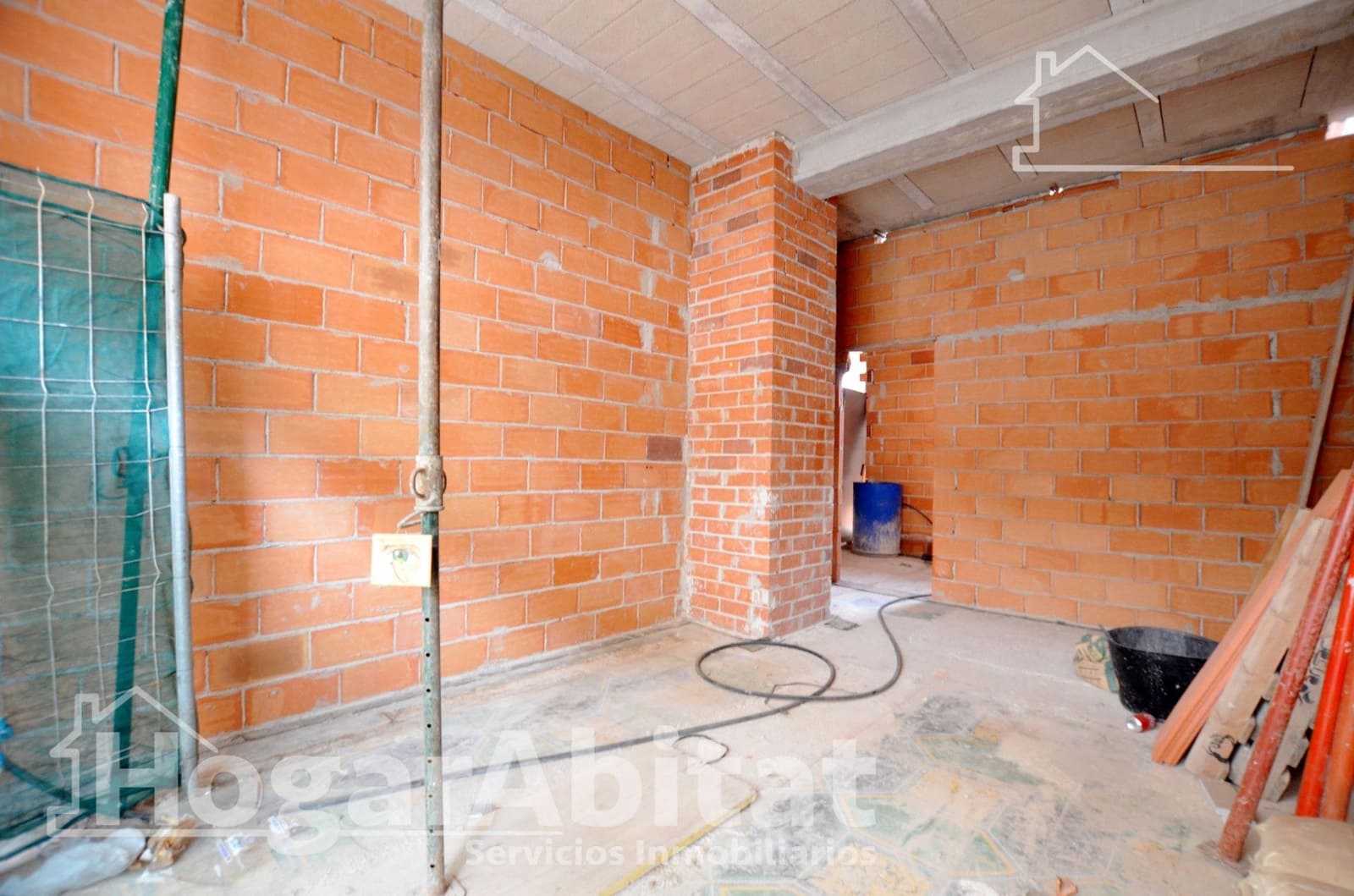 Townhouse for sale in Piles with garage - € 153,000 (Ref: 9849445)