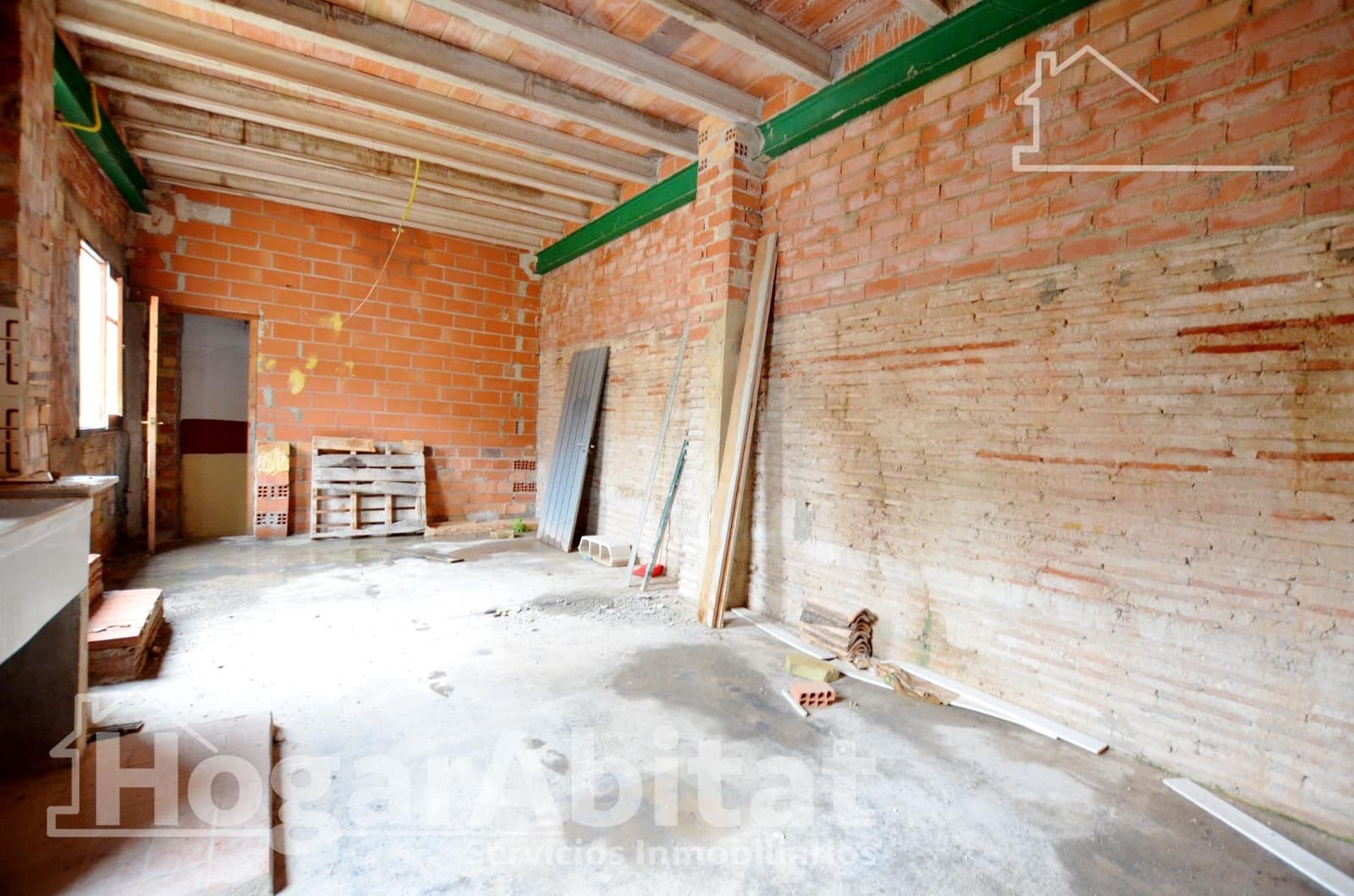 Townhouse for sale in Piles with garage - € 153,000 (Ref: 9849445)