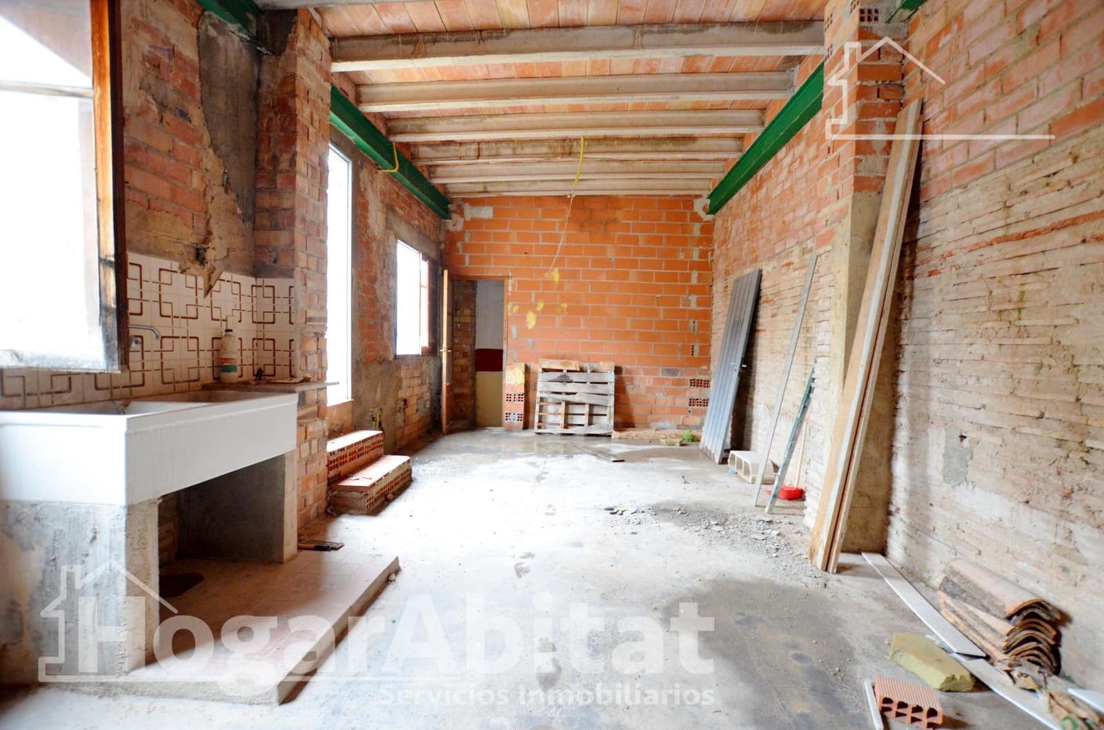 Townhouse for sale in Piles with garage - € 153,000 (Ref: 9849445)