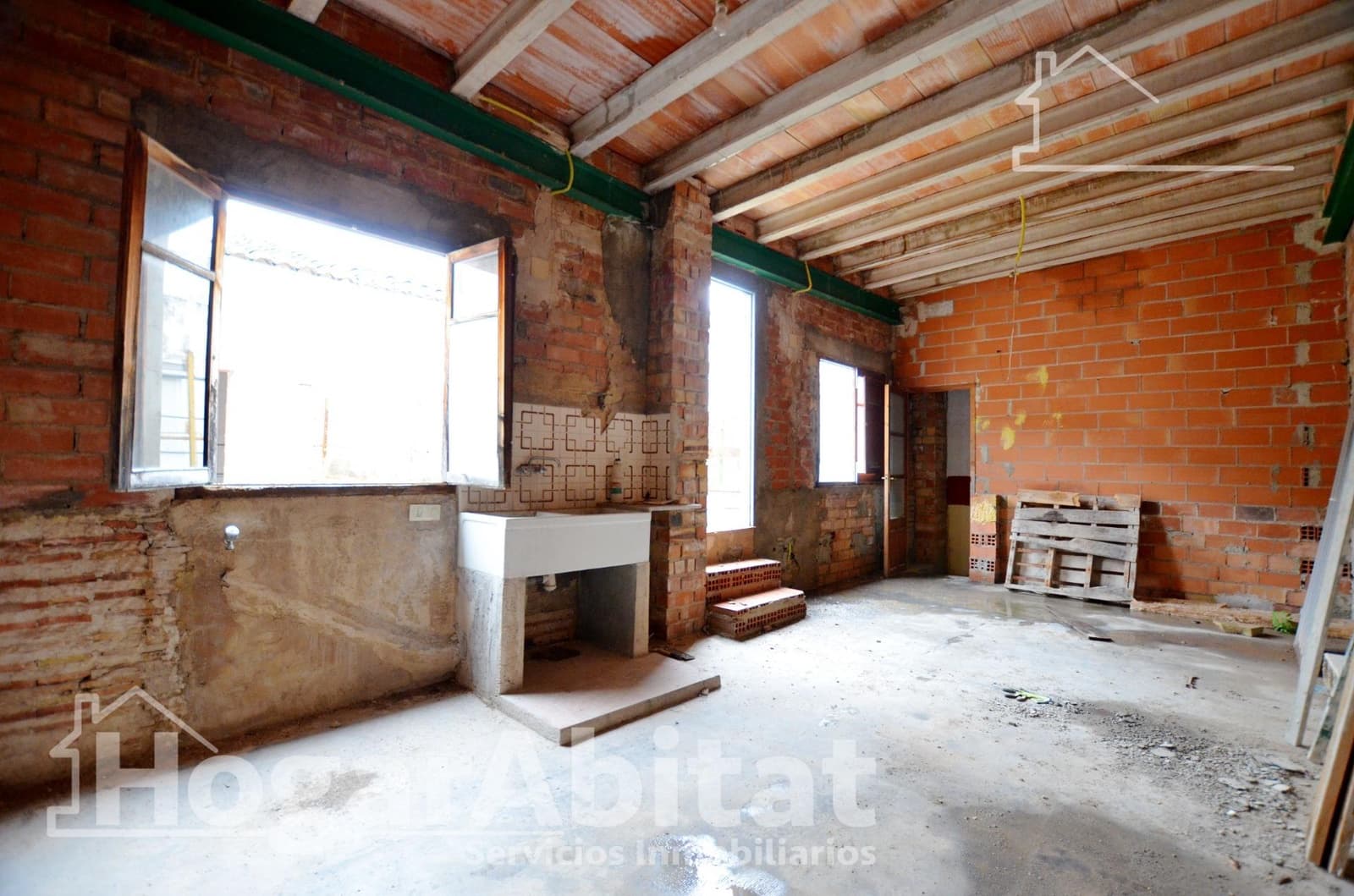 Townhouse for sale in Piles with garage - € 153,000 (Ref: 9849445)