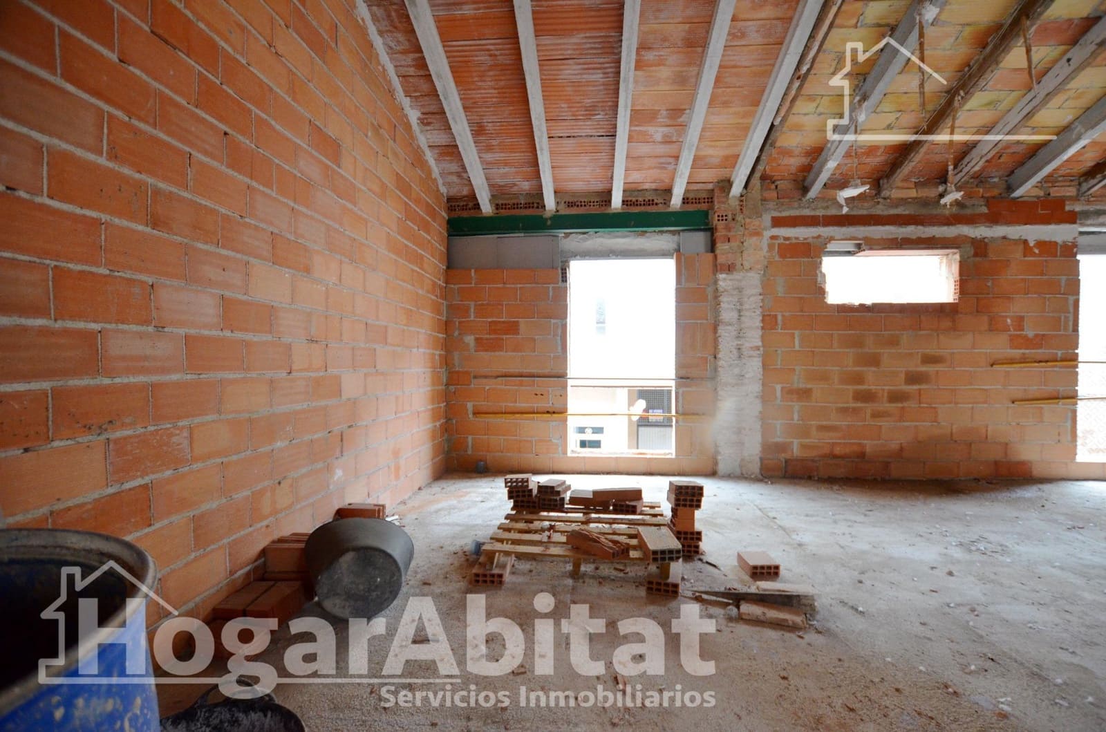 Townhouse for sale in Piles with garage - € 153,000 (Ref: 9849445)
