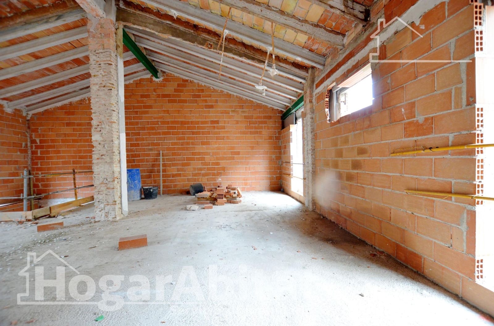 Townhouse for sale in Piles with garage - € 153,000 (Ref: 9849445)