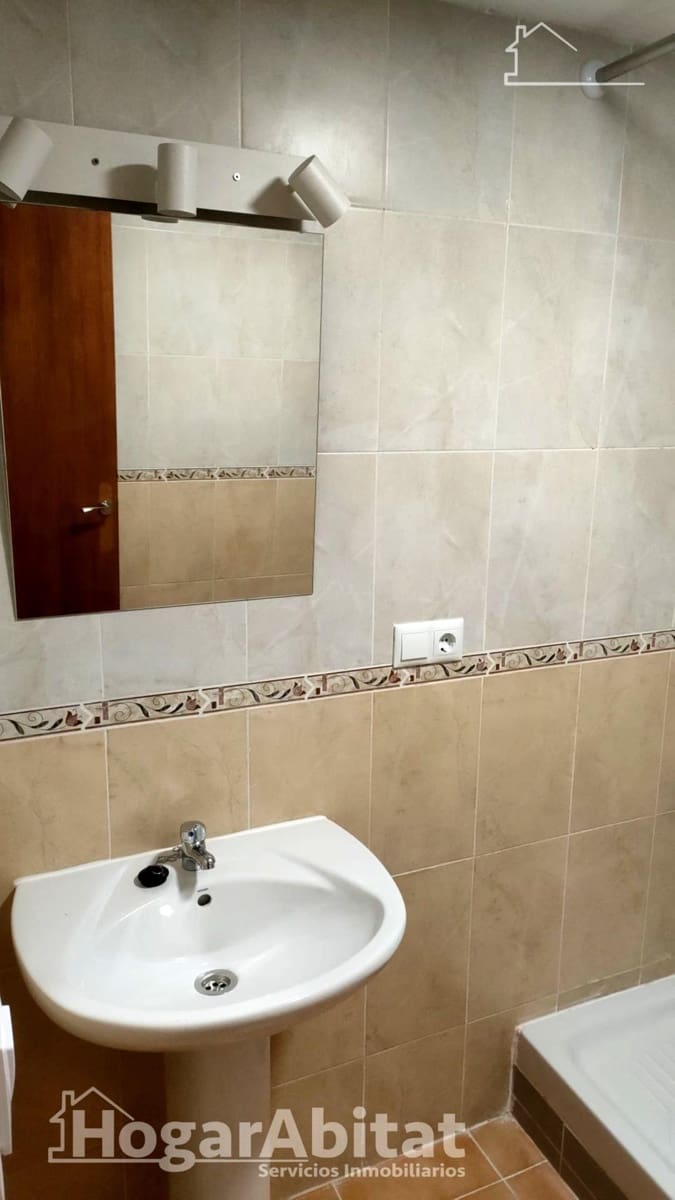 4 soverom Hus til salgs i Ontinyent - € 89 000 (Ref: 9849446)