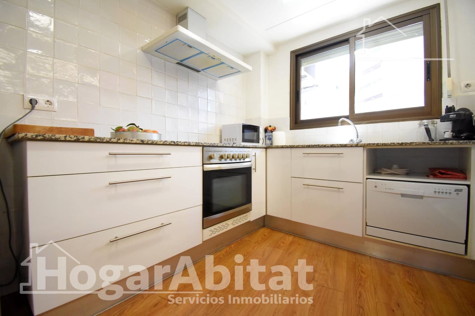 2 bedroom Flat for sale in Oliva - € 130,000 (Ref: 9851805)