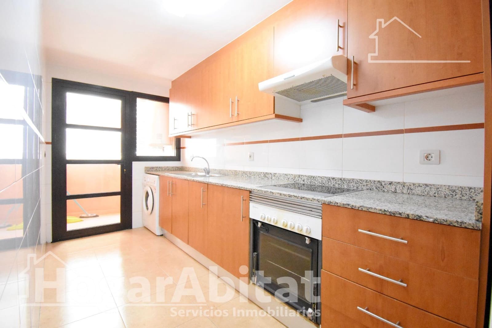 3 bedroom Flat for sale in Oliva - € 185,000 (Ref: 9851808)