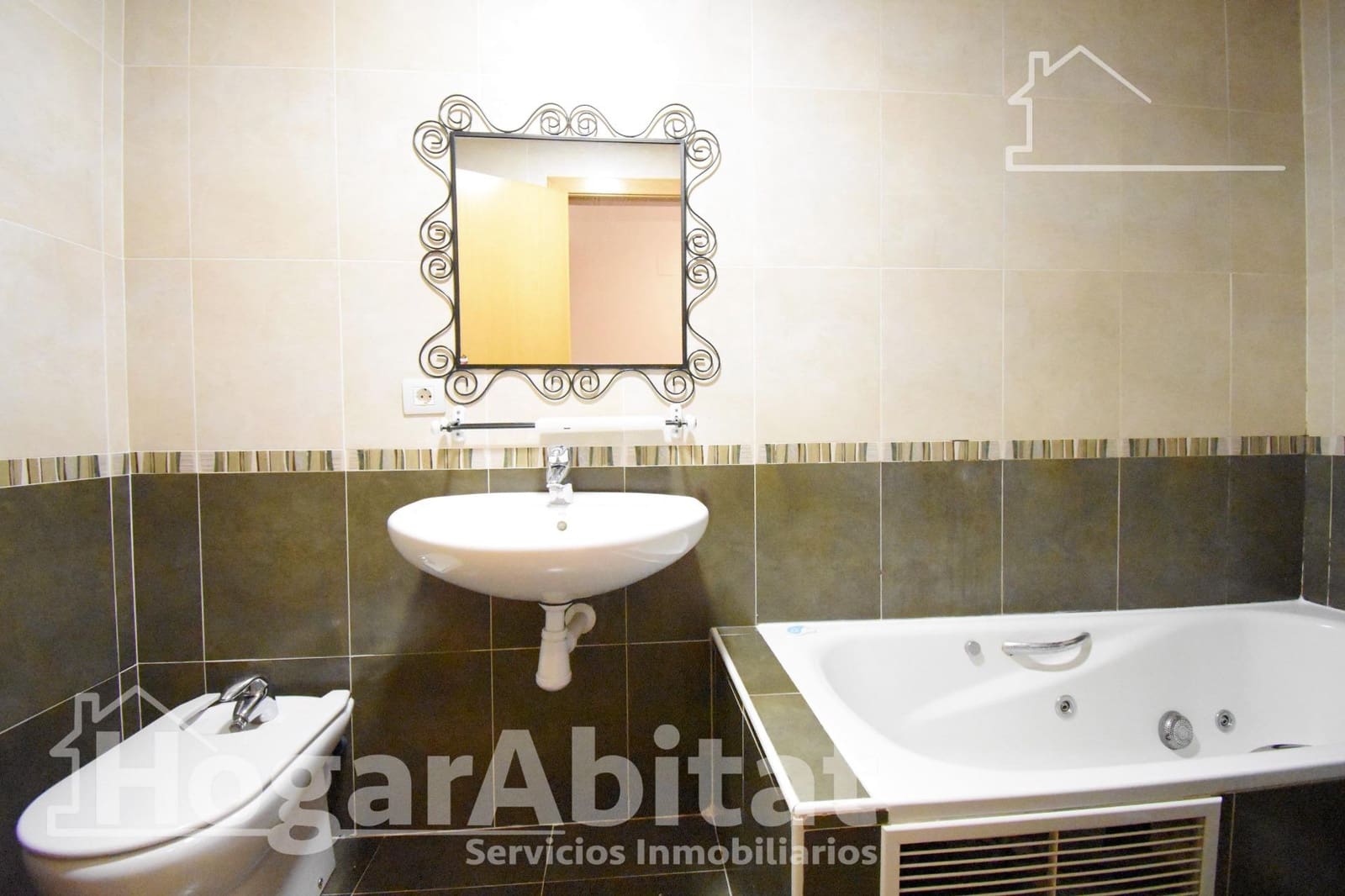 3 bedroom Flat for sale in Oliva - € 185,000 (Ref: 9851808)