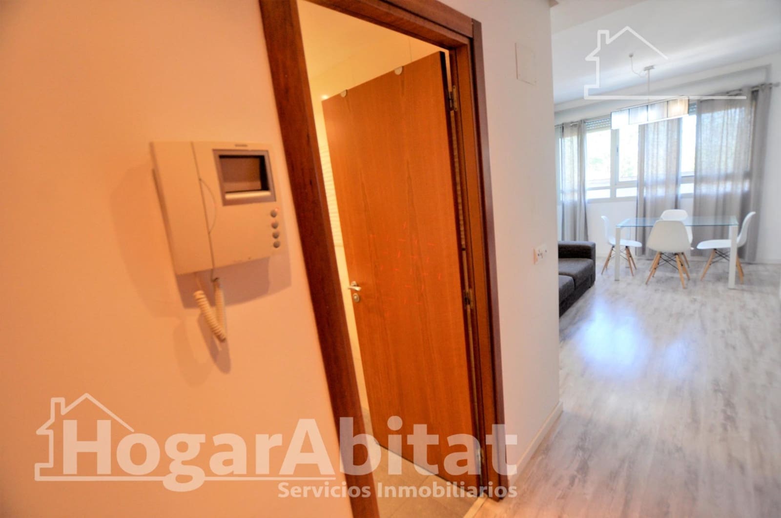 Leilighet til salgs i Valencia by med svømmebasseng - € 230 000 (Ref: 9851813)