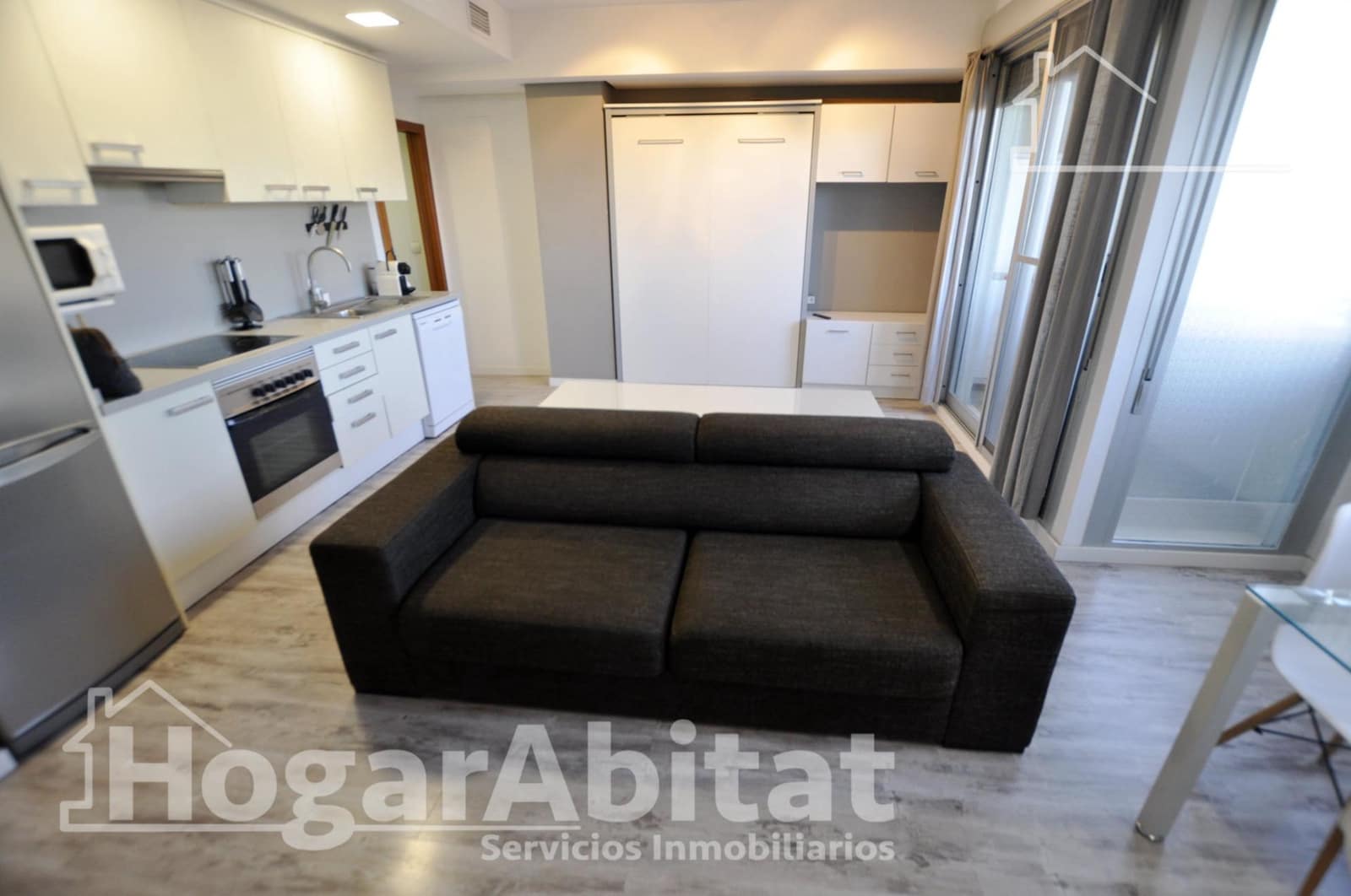 Leilighet til salgs i Valencia by med svømmebasseng - € 230 000 (Ref: 9851813)
