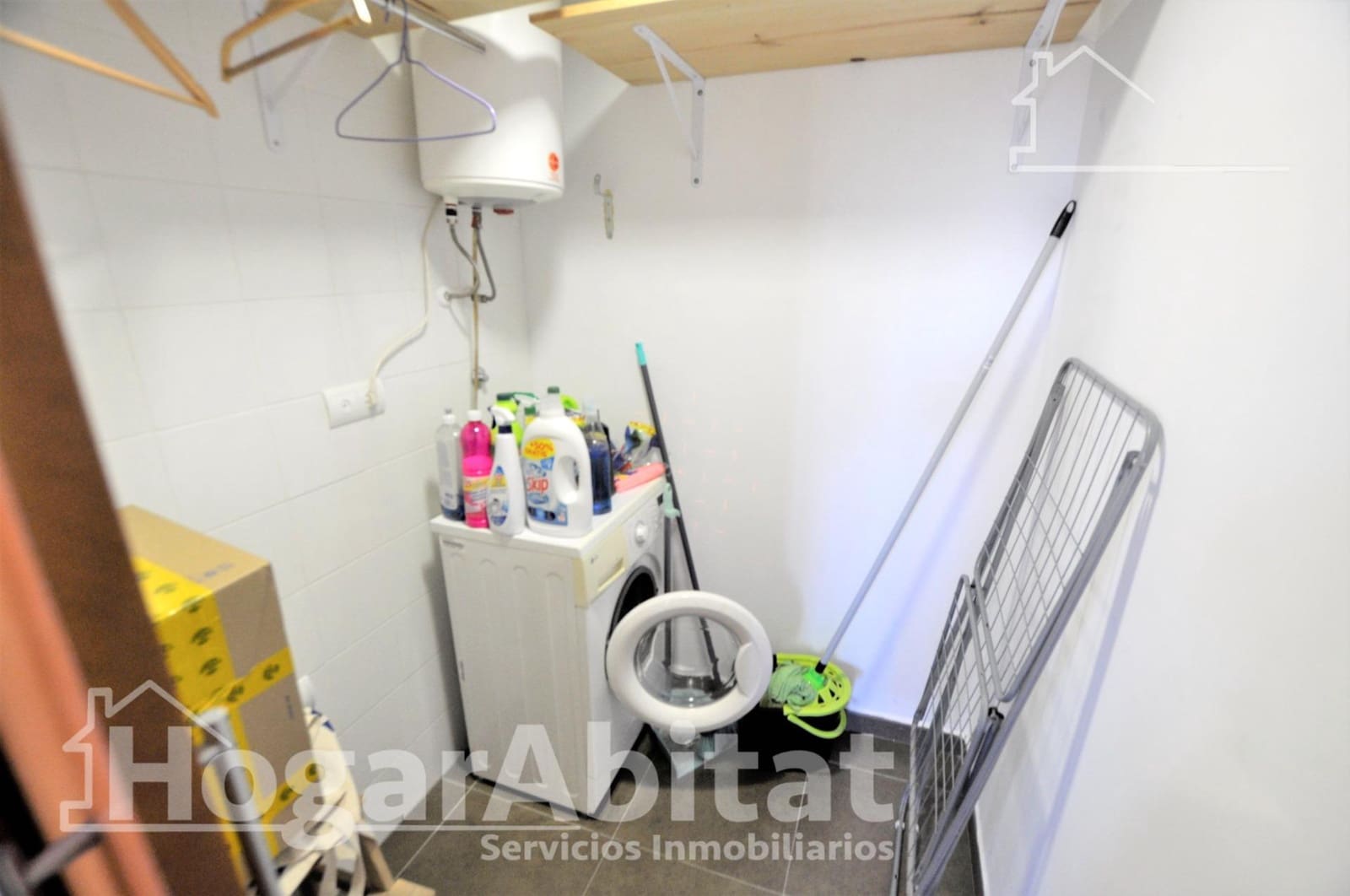 Leilighet til salgs i Valencia by med svømmebasseng - € 230 000 (Ref: 9851813)