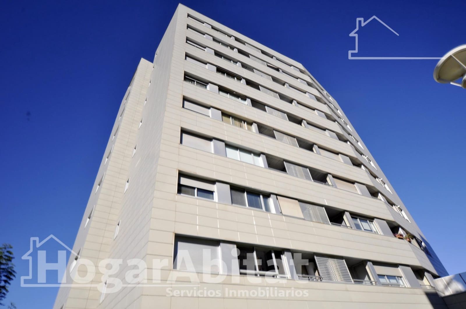 Leilighet til salgs i Valencia by med svømmebasseng - € 230 000 (Ref: 9851813)
