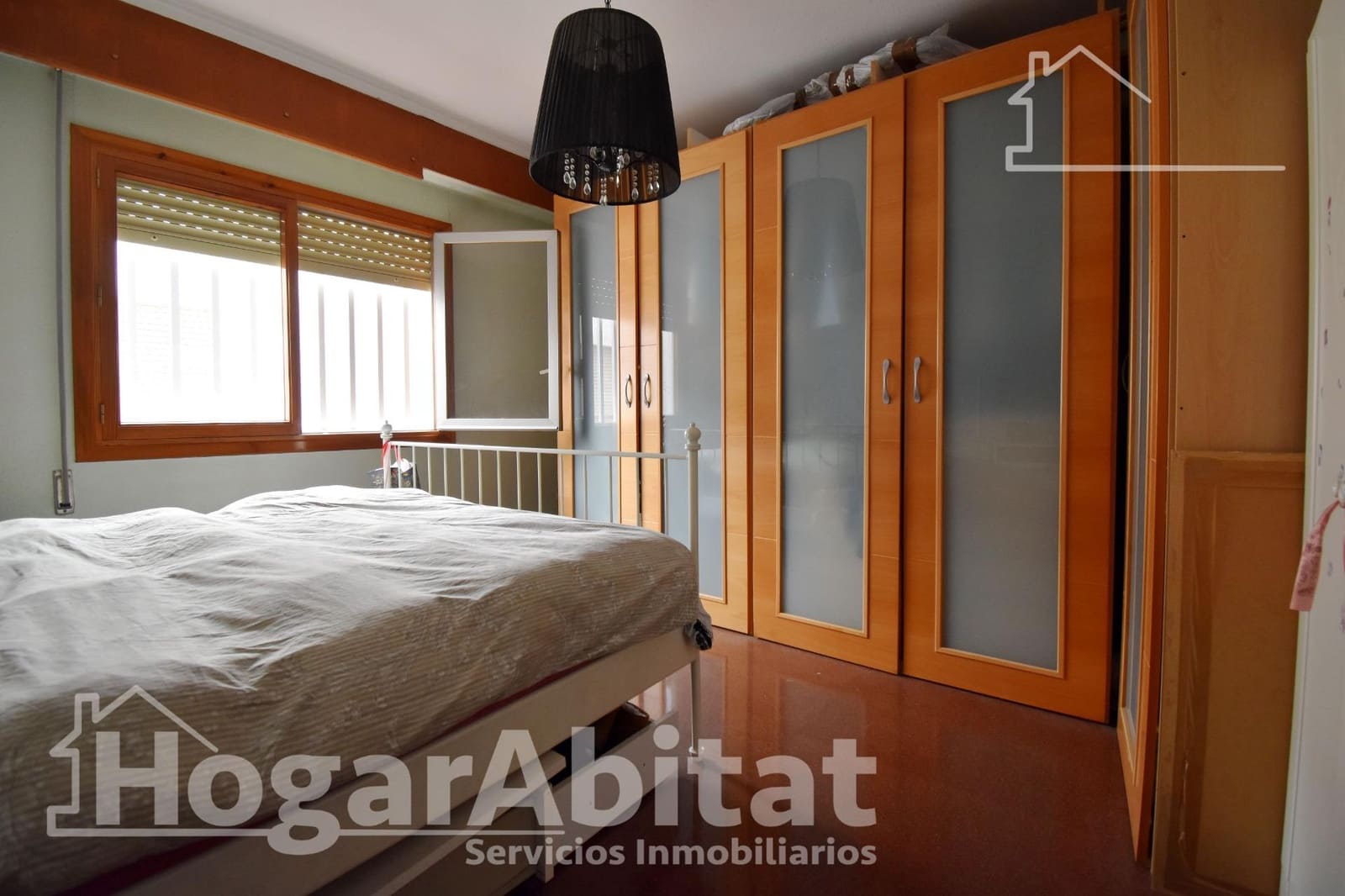 4 bedroom Flat for sale in Oliva - € 135,000 (Ref: 9851822)