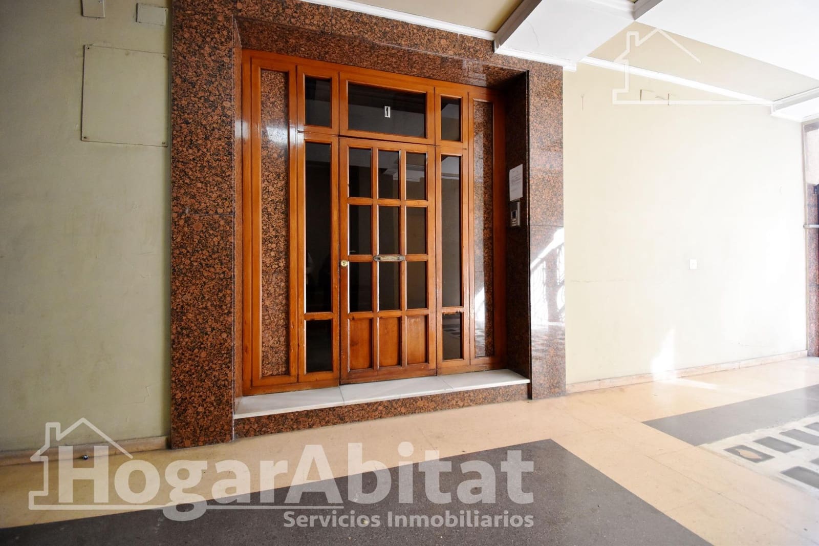 4 bedroom Flat for sale in Oliva - € 135,000 (Ref: 9851822)